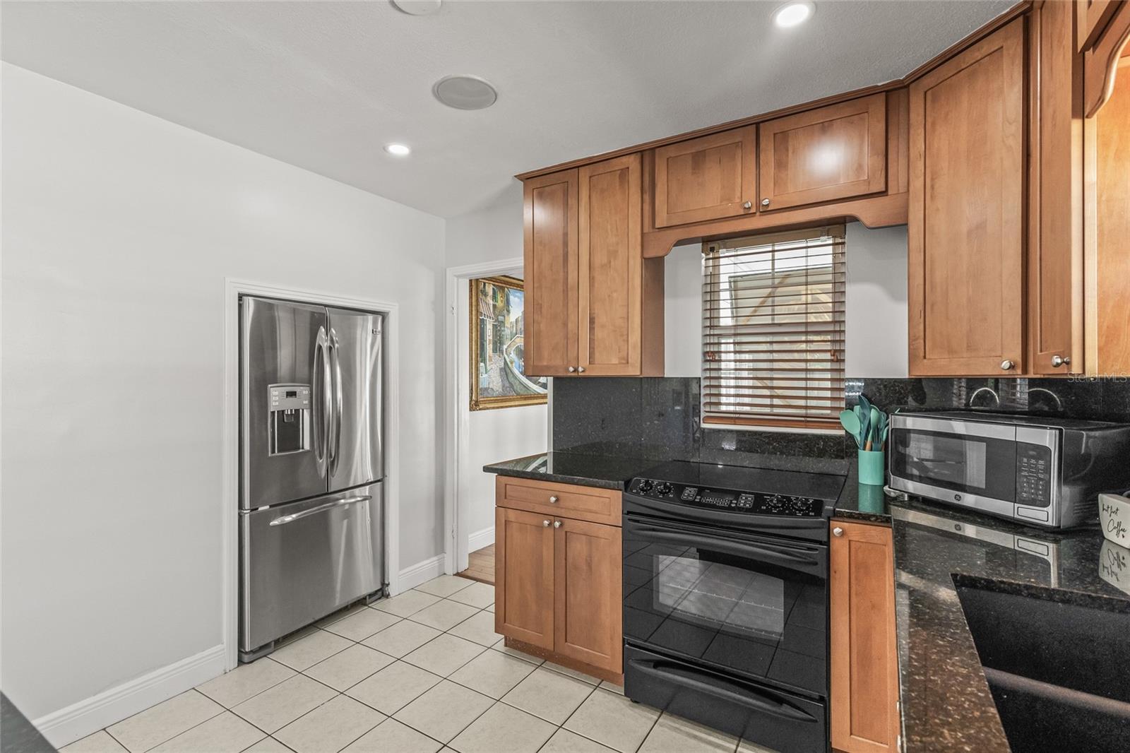 Image 17 of 51 For 5705 17th Avenue S