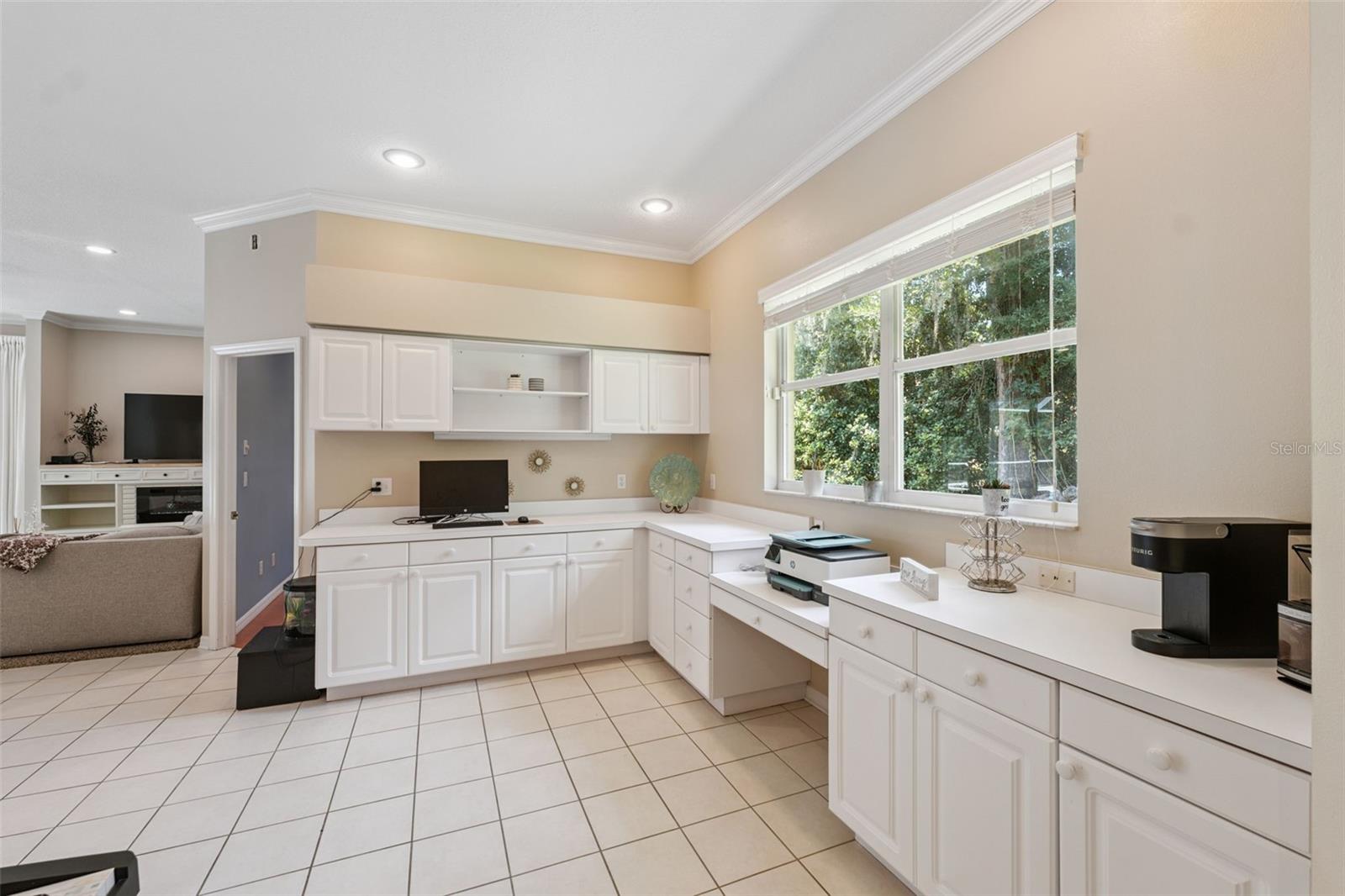 Image 17 of 87 For 27641 Lincoln Place