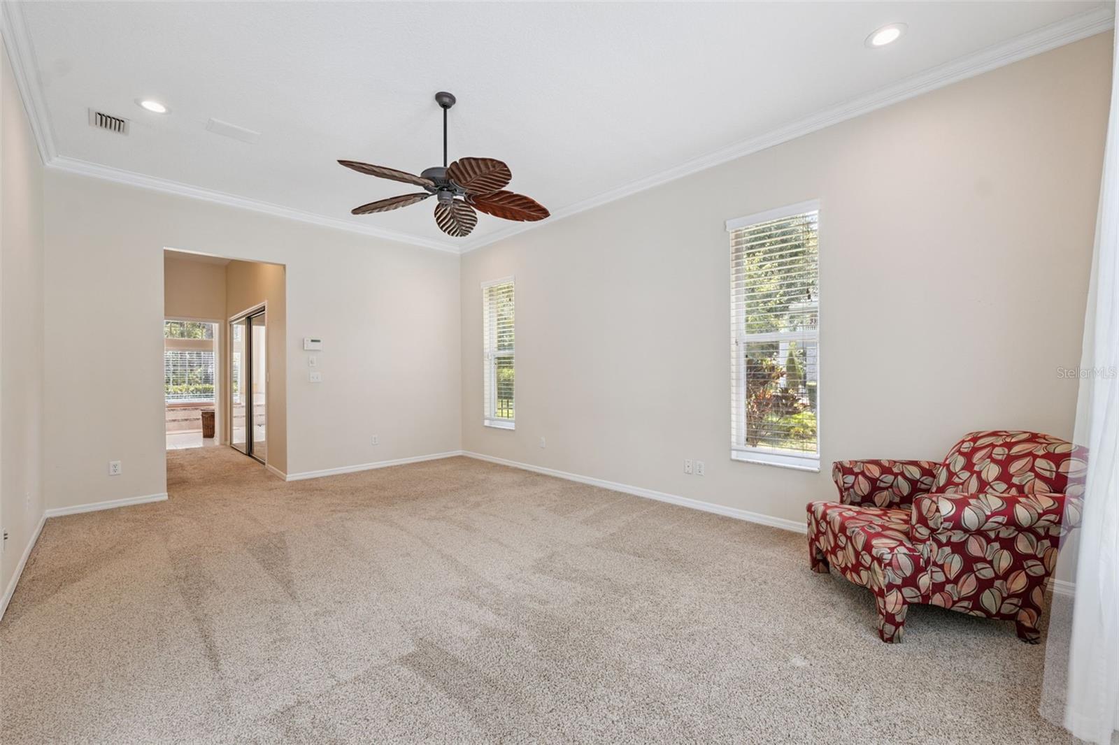 Image 33 of 87 For 27641 Lincoln Place