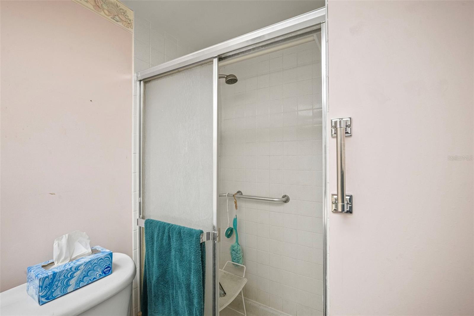 Image 18 of 52 For 4890 Bay Street Ne 228