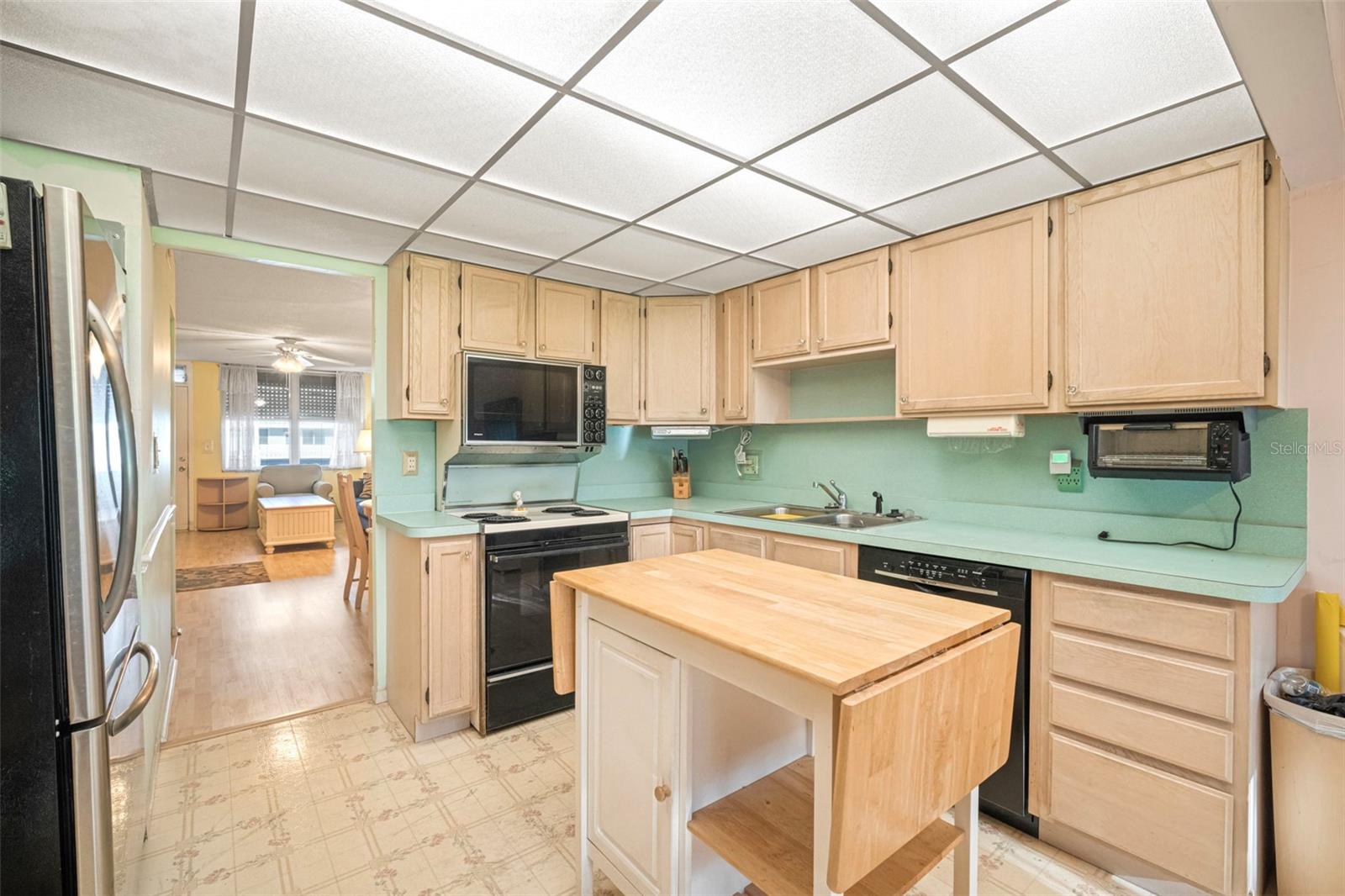 Image 9 of 52 For 4890 Bay Street Ne 228