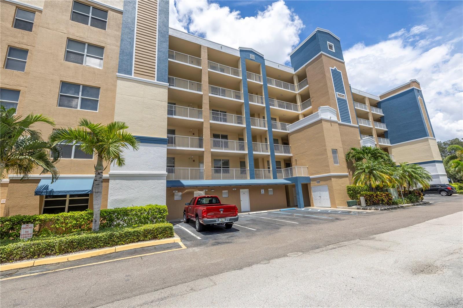 Image 2 of 65 For 960 Starkey Road 2202