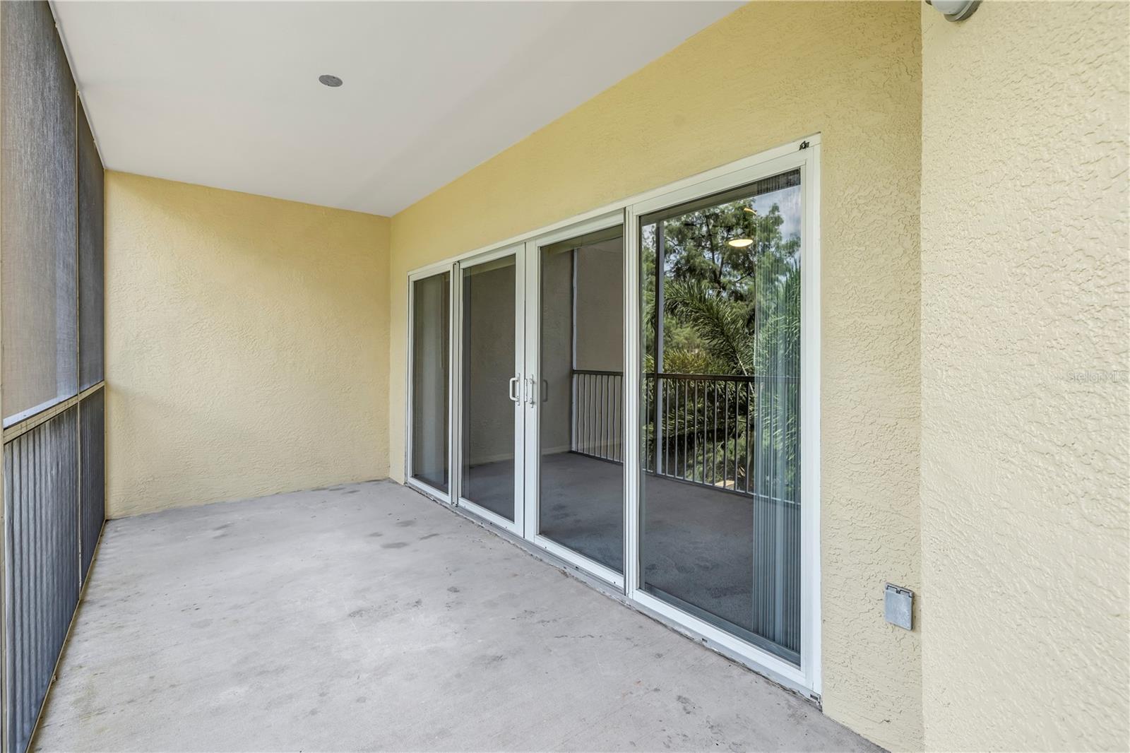 Image 22 of 65 For 960 Starkey Road 2202