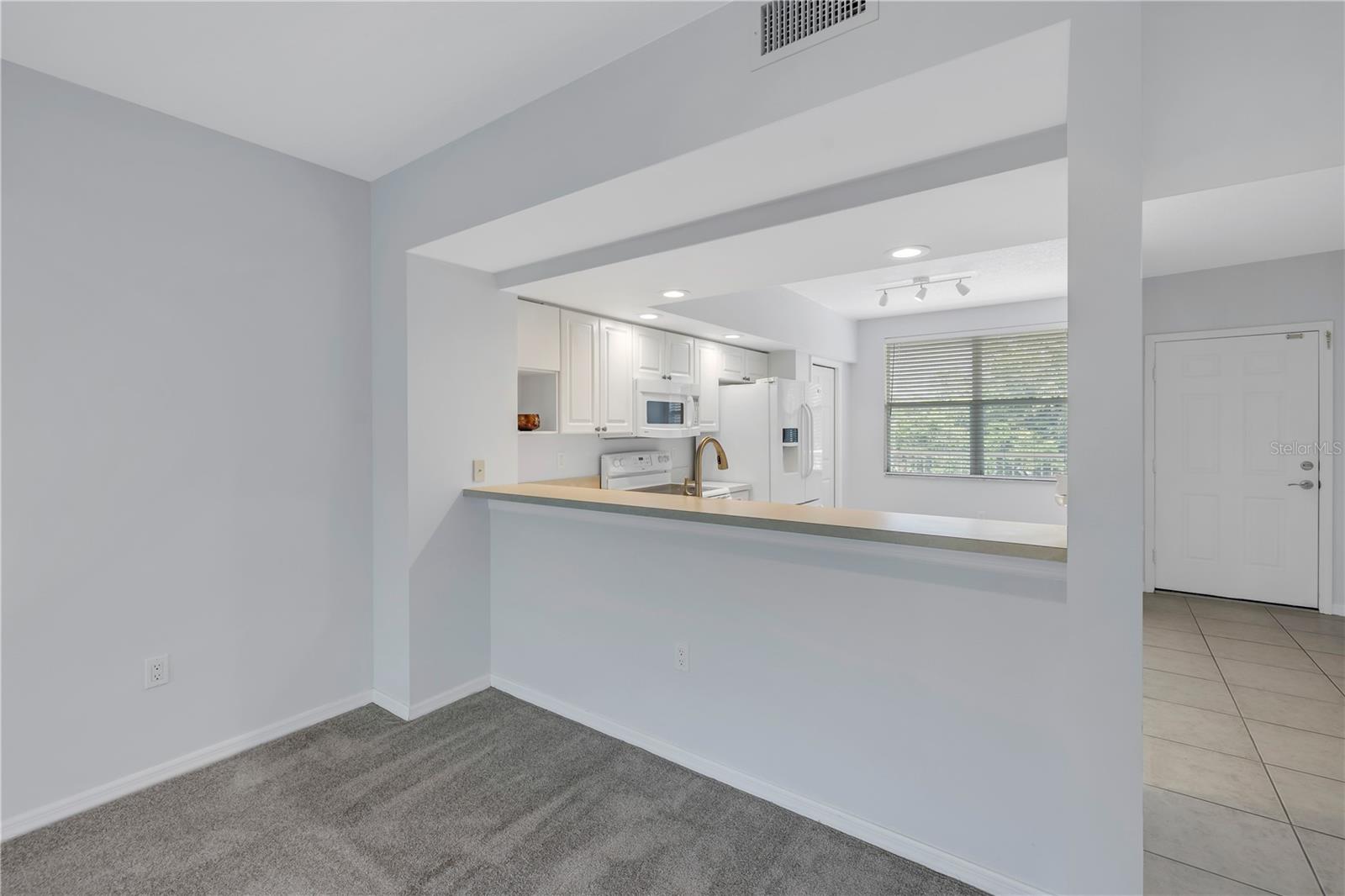 Image 27 of 65 For 960 Starkey Road 2202