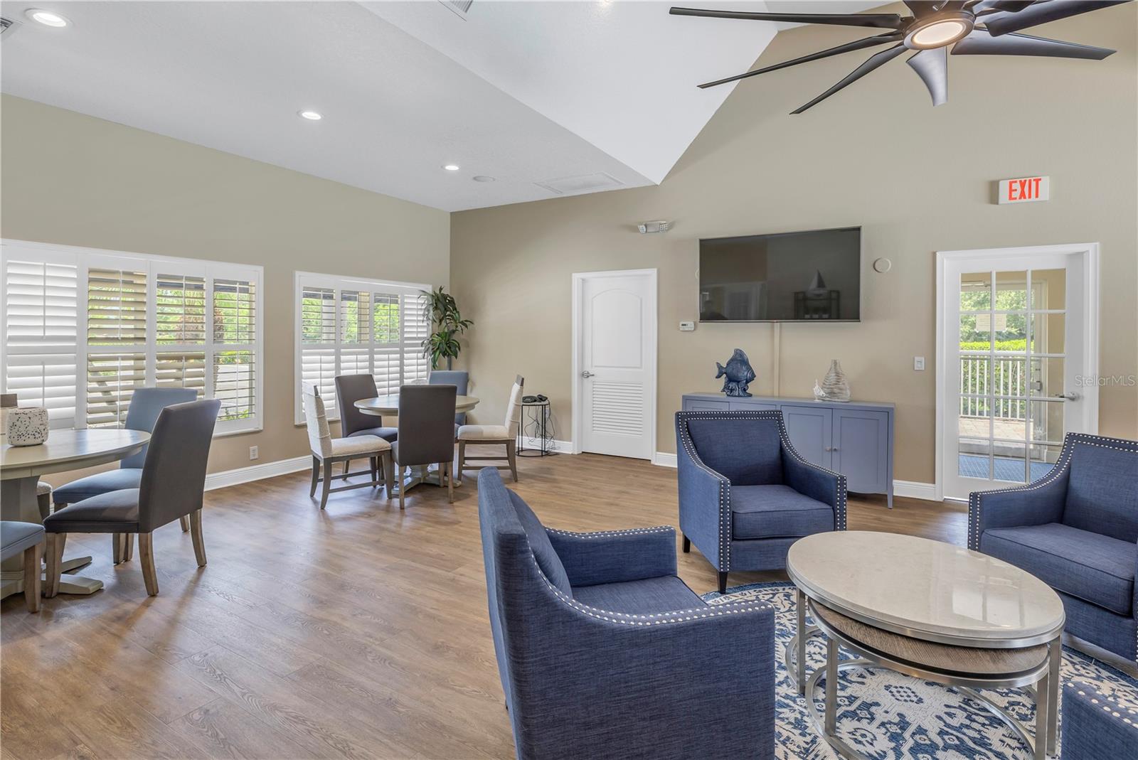 Image 40 of 65 For 960 Starkey Road 2202