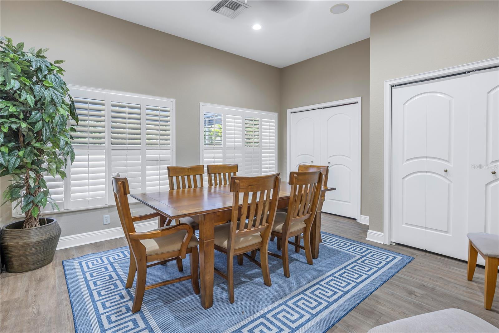 Image 47 of 65 For 960 Starkey Road 2202