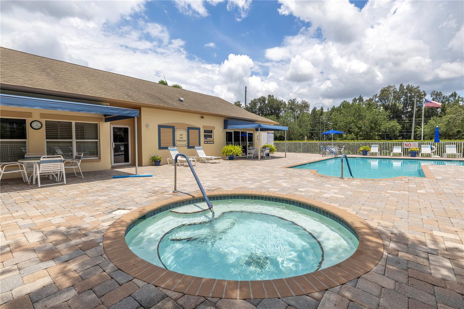 Image 49 of 65 For 960 Starkey Road 2202