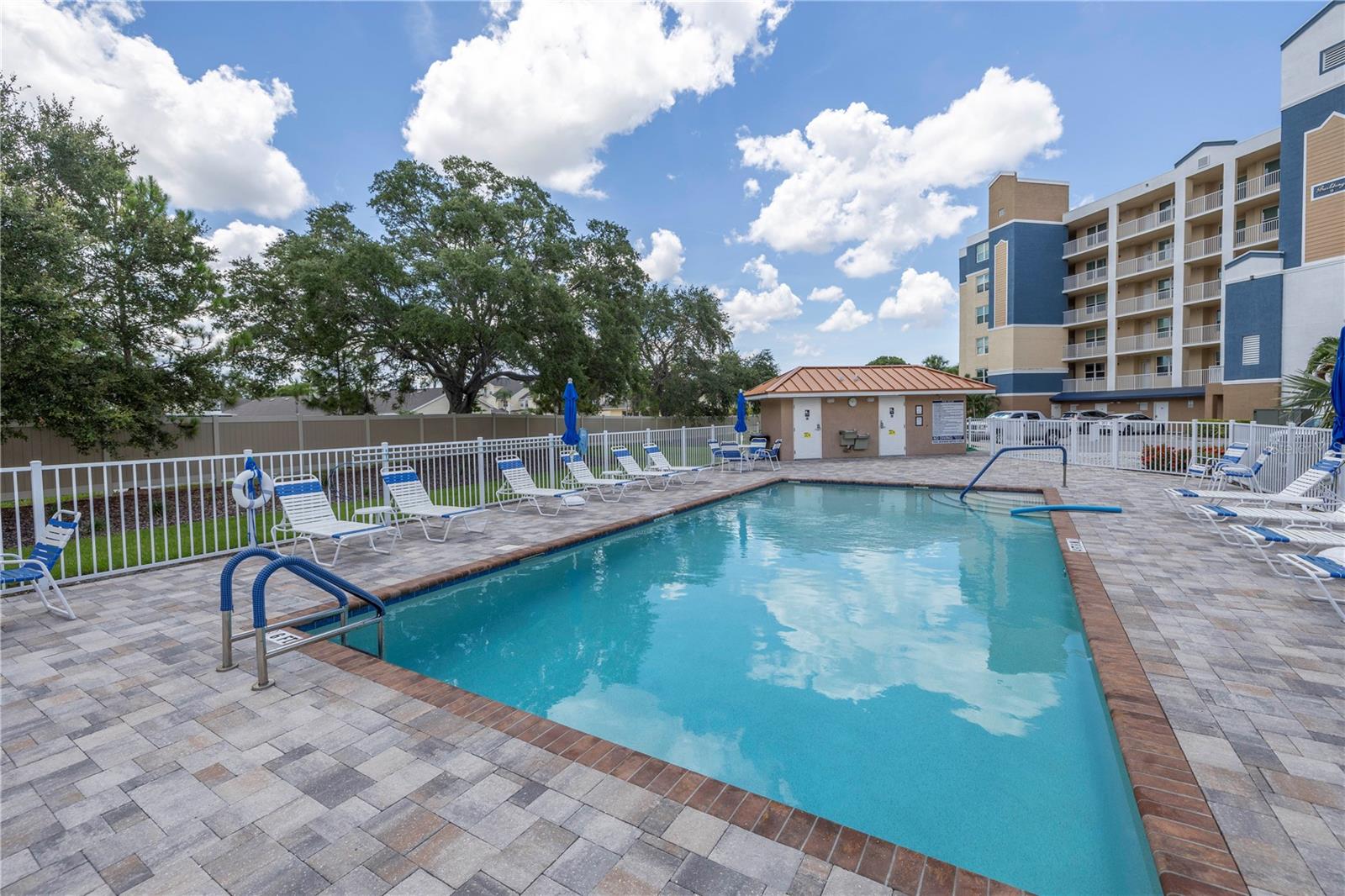 Image 5 of 65 For 960 Starkey Road 2202