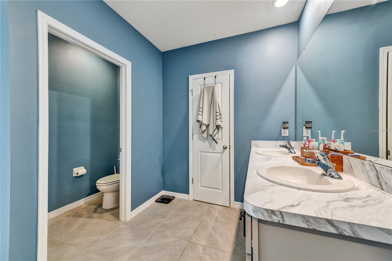 Image 27 of 30 For 7731 Cypress Walk Drive