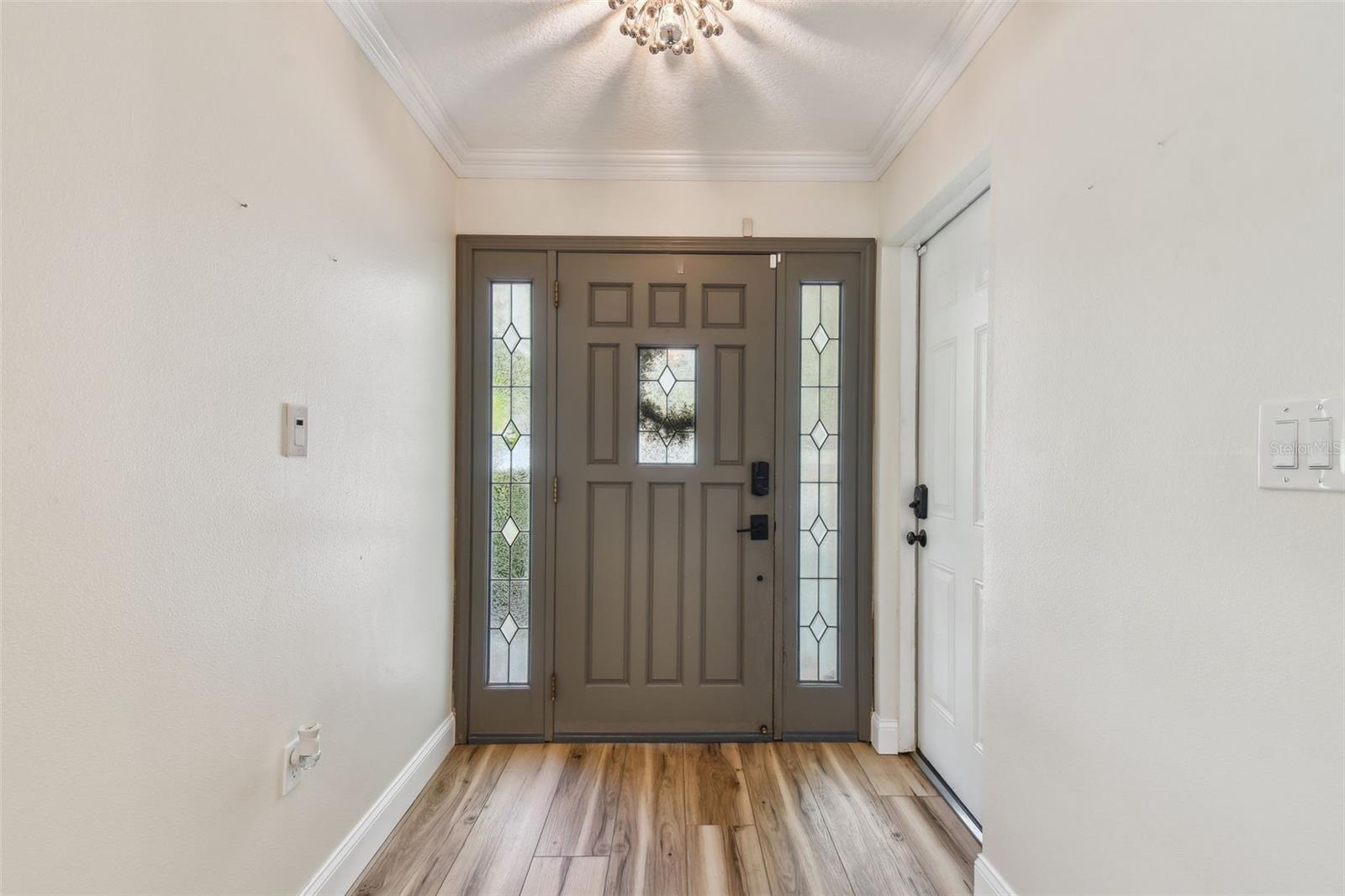 Image 5 of 45 For 3911 Swann Avenue