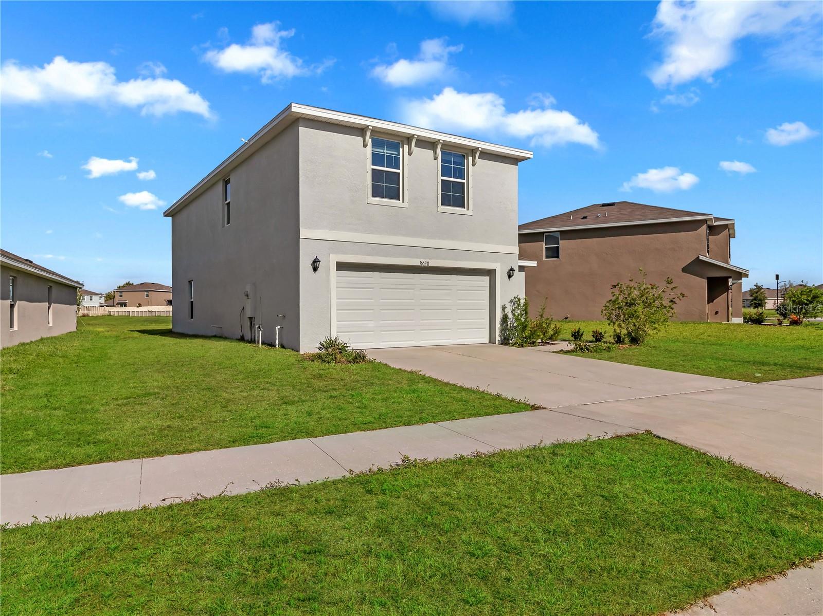 Image 22 of 33 For 16638 Mosaic Oar Drive