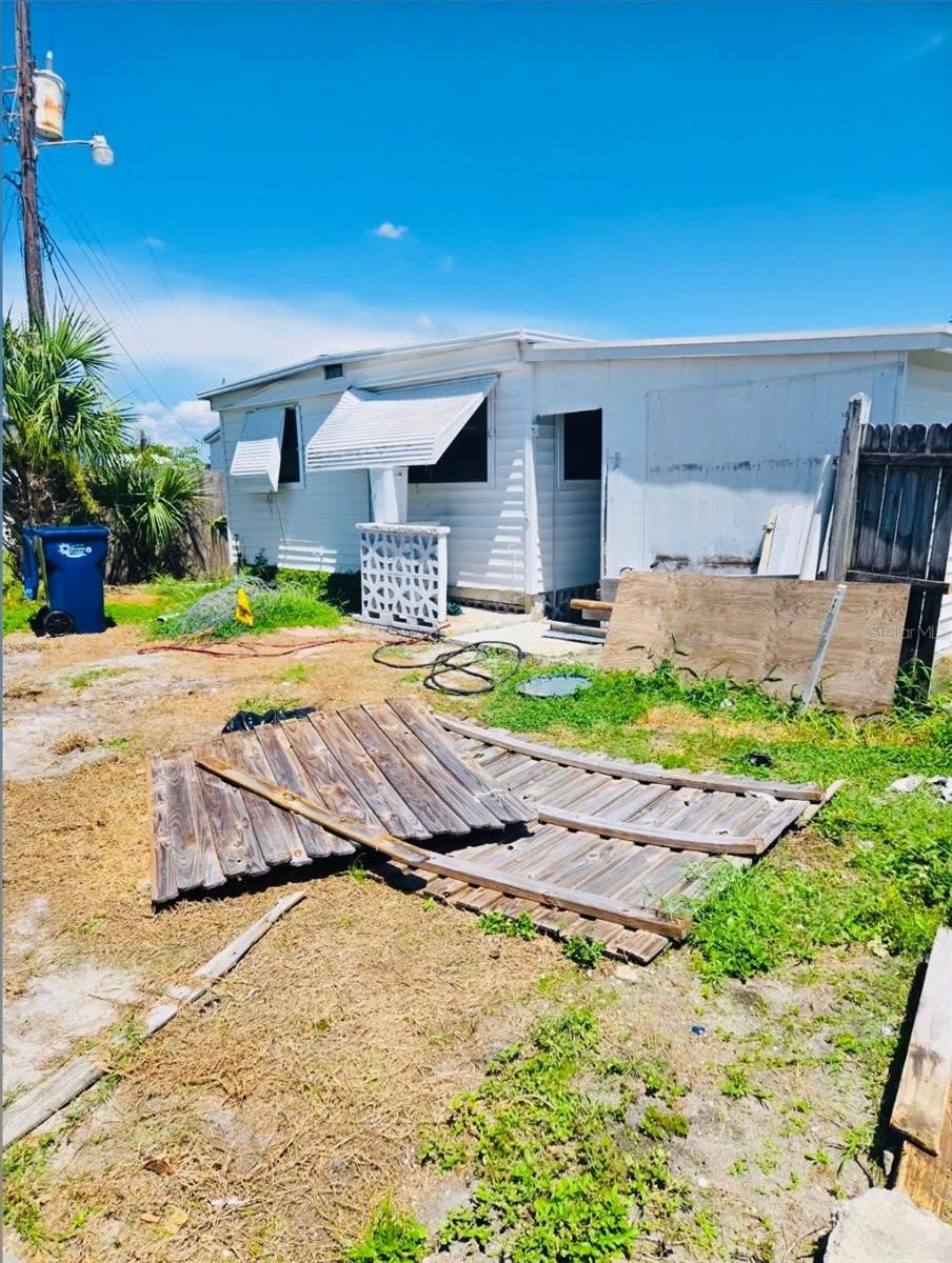 Image 3 of 15 For 403 51st Avenue Drive W