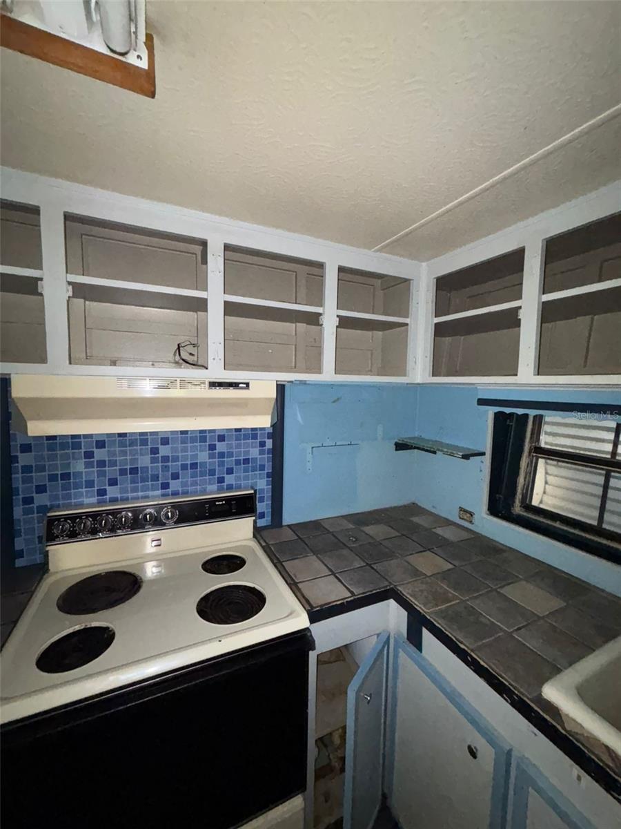 Image 7 of 15 For 403 51st Avenue Drive W