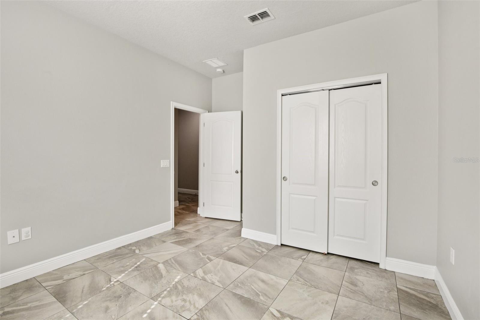 Image 32 of 48 For 6906 Sail View Lane