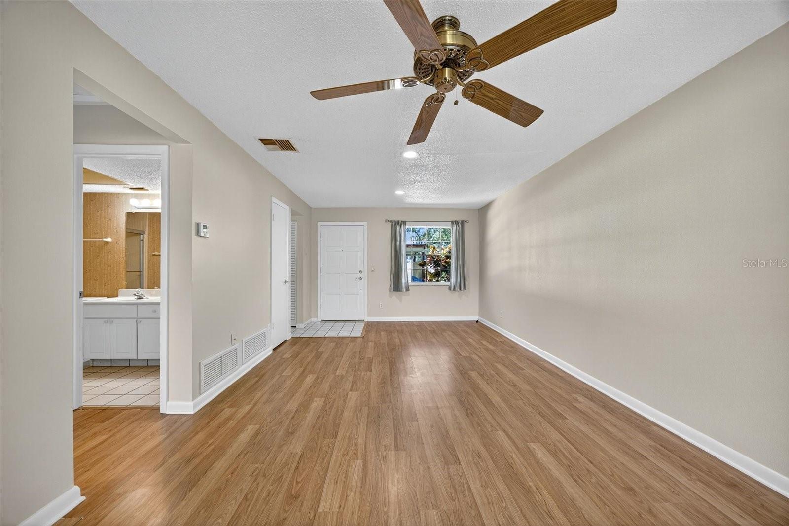 Image 5 of 25 For 1701 Pinehurst Road 36c
