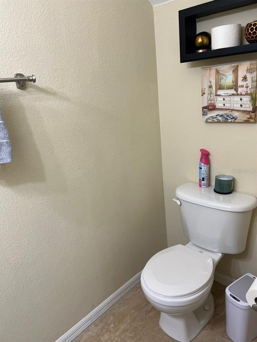 Image 10 of 23 For 8546 Edgewater Place Boulevard