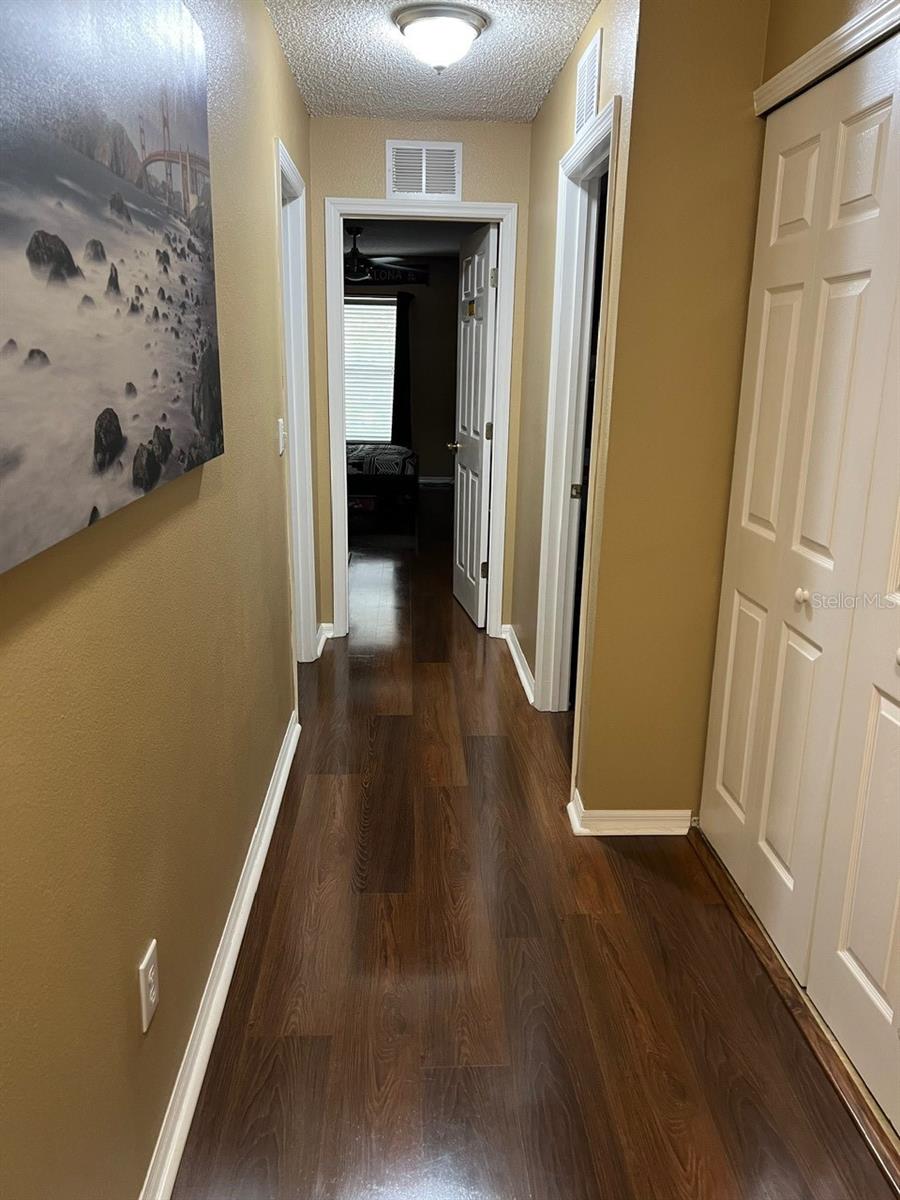 Image 21 of 23 For 8546 Edgewater Place Boulevard