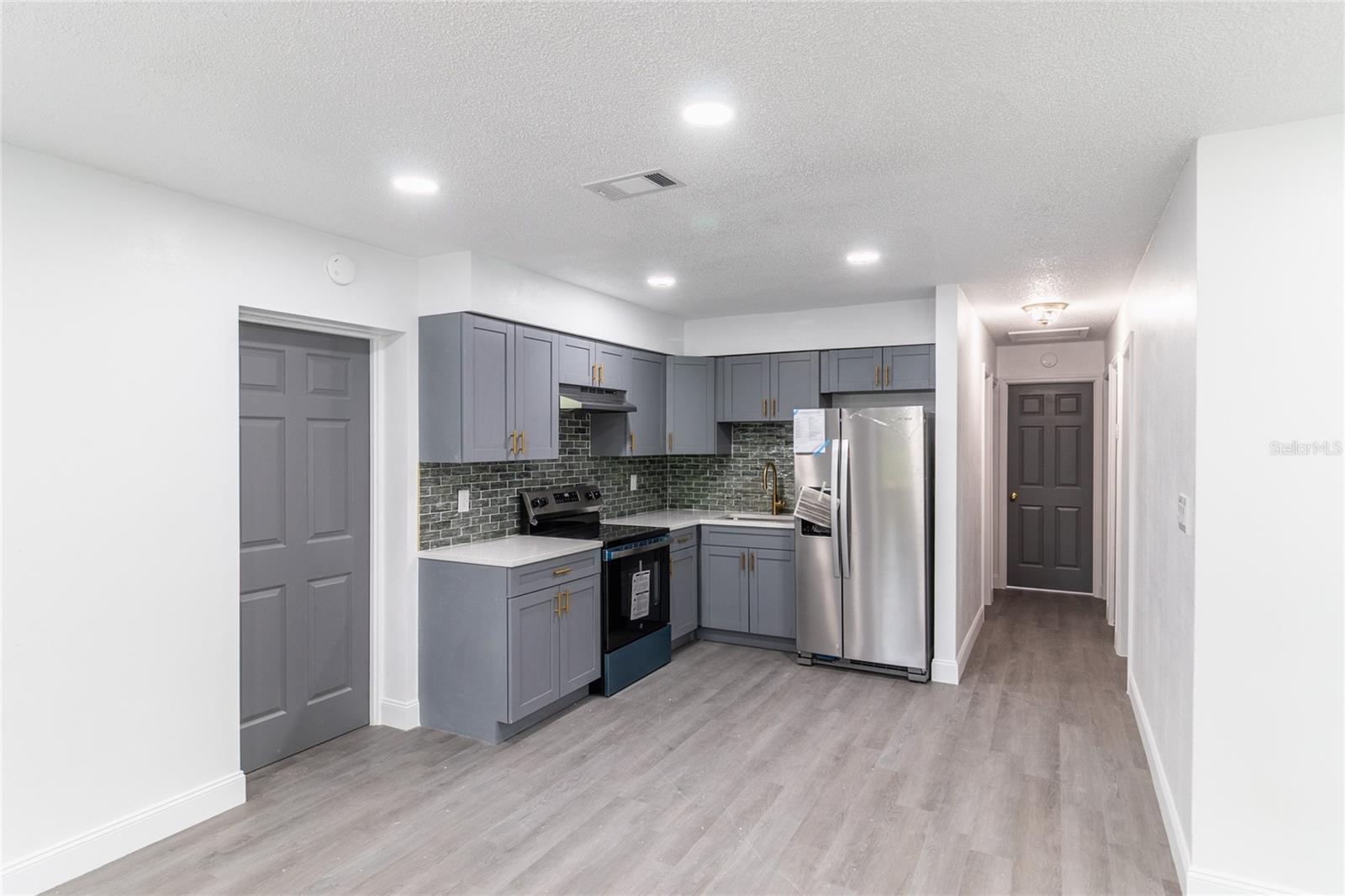 Image 16 of 39 For 3809 30th Street