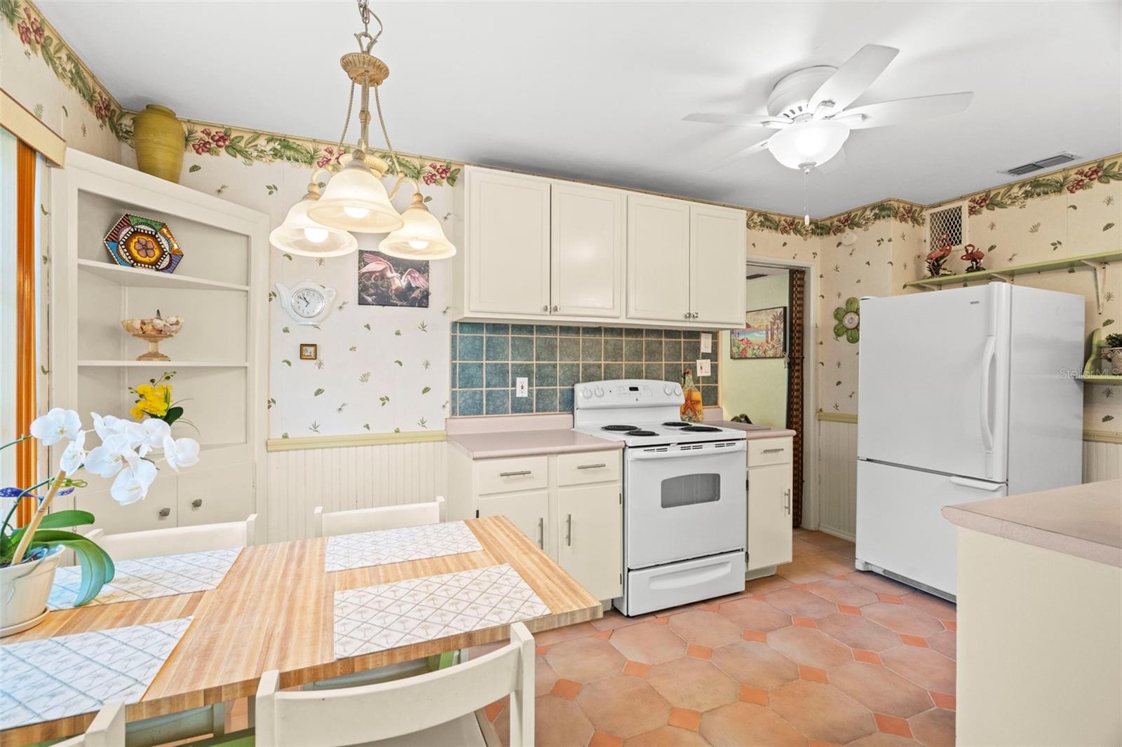 Image 11 of 43 For 1212 Hull Street S