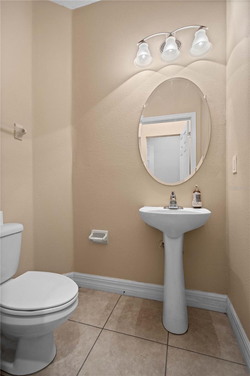 Image 13 of 28 For 3633 Bay Heights Way