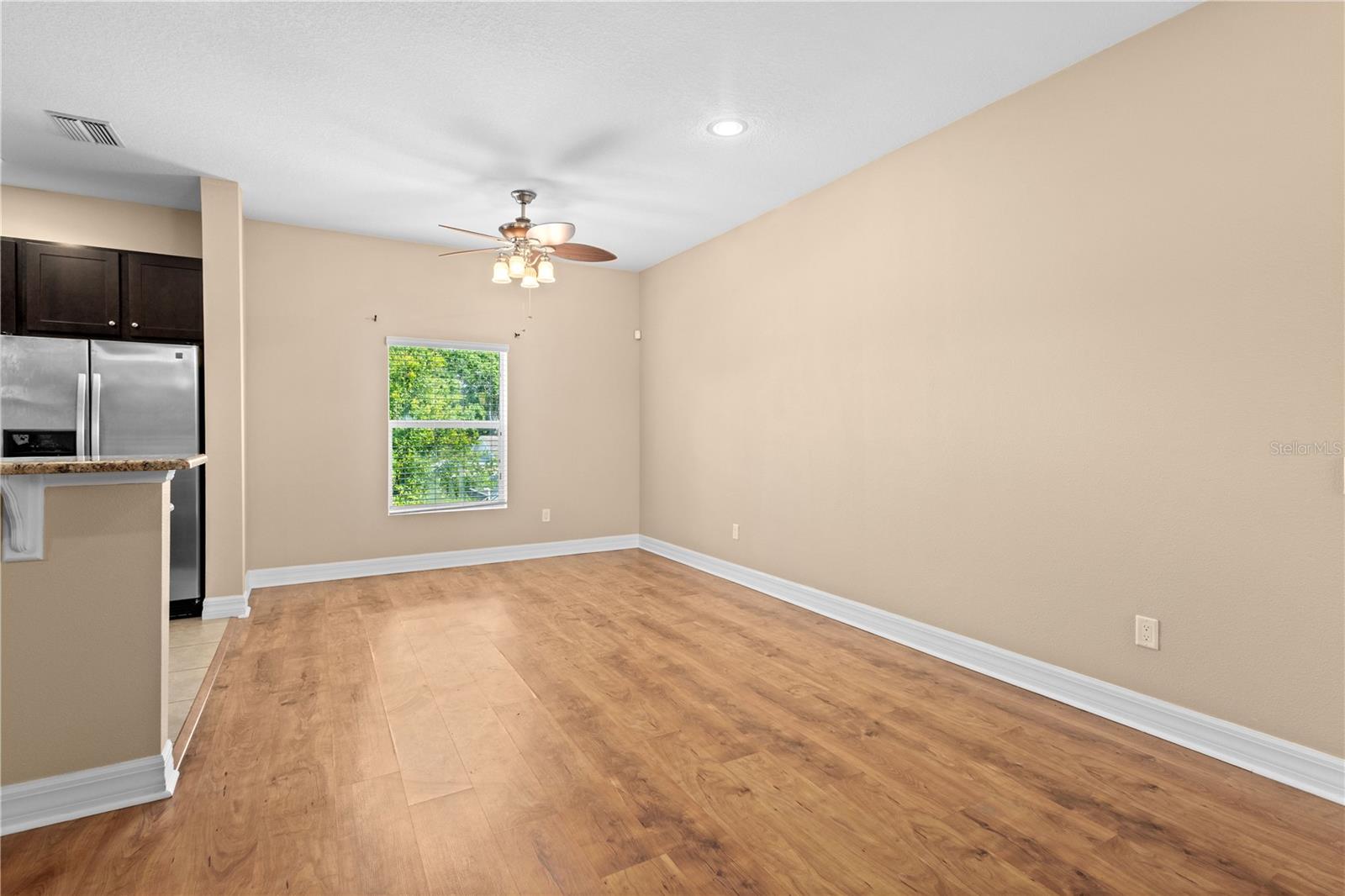 Image 6 of 28 For 3633 Bay Heights Way