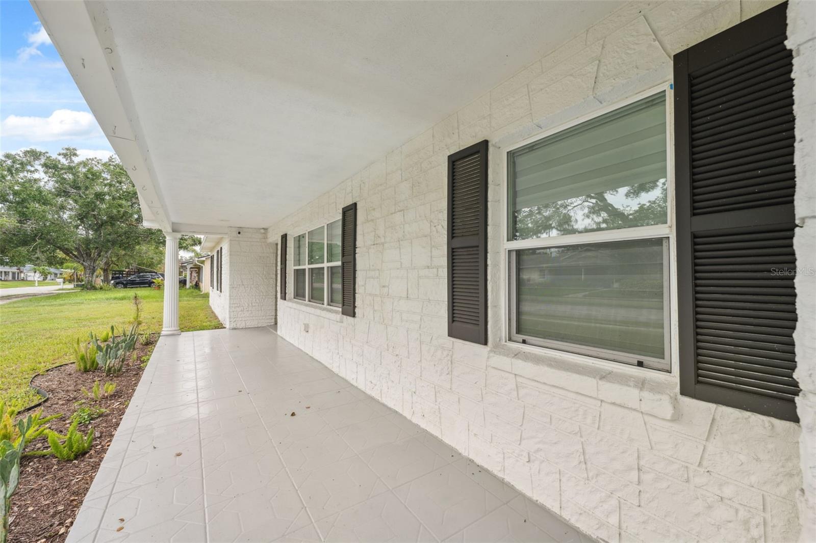 Image 5 of 50 For 410 Larrie Ellen Way