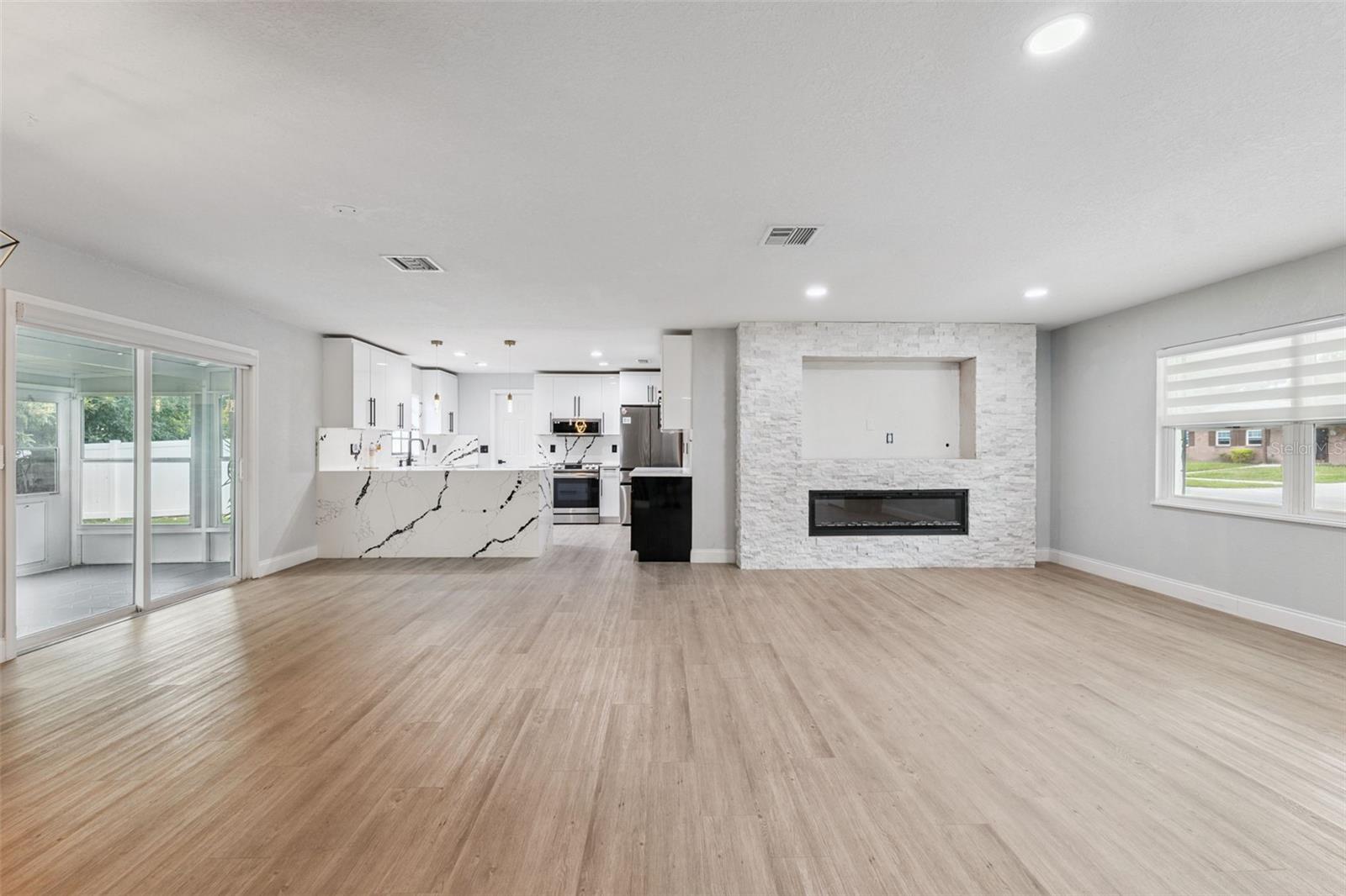 Image 8 of 50 For 410 Larrie Ellen Way