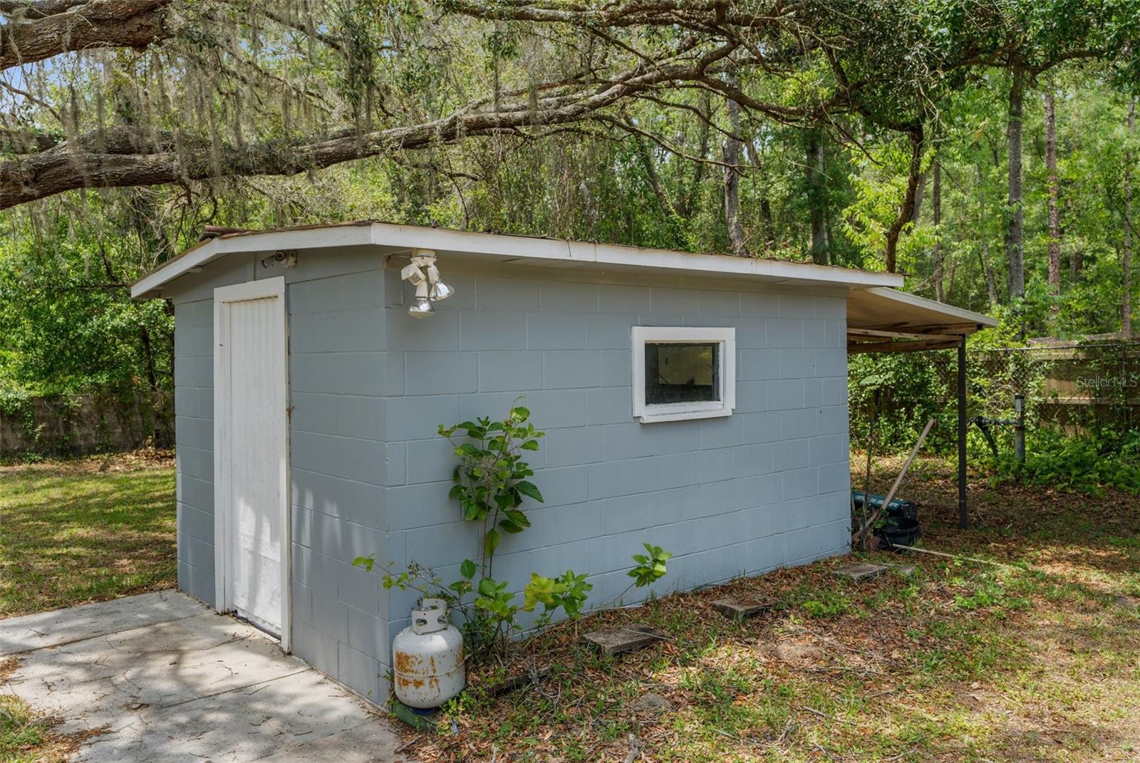 Image 10 of 23 For 15407 Singleton Drive