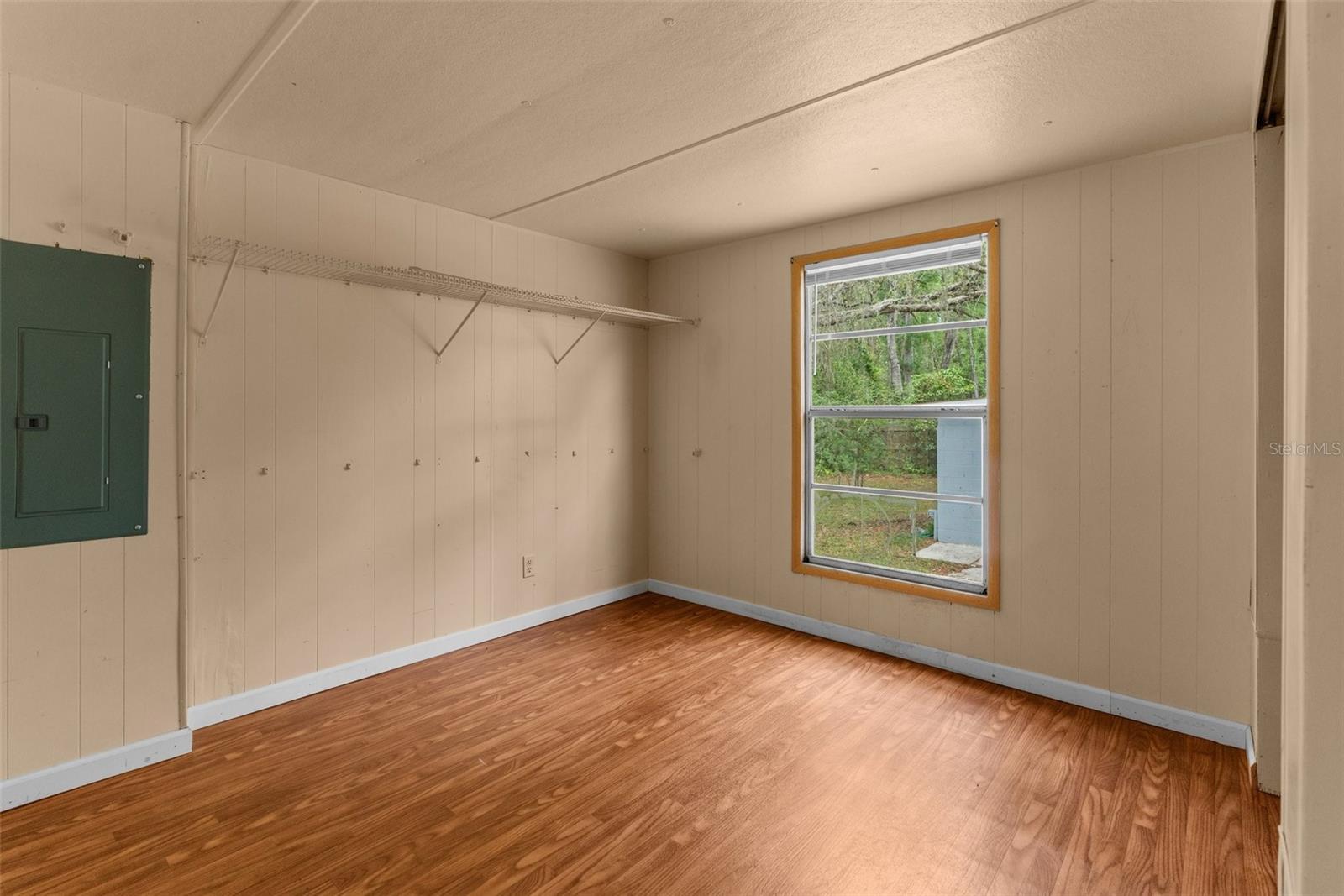Image 16 of 23 For 15407 Singleton Drive