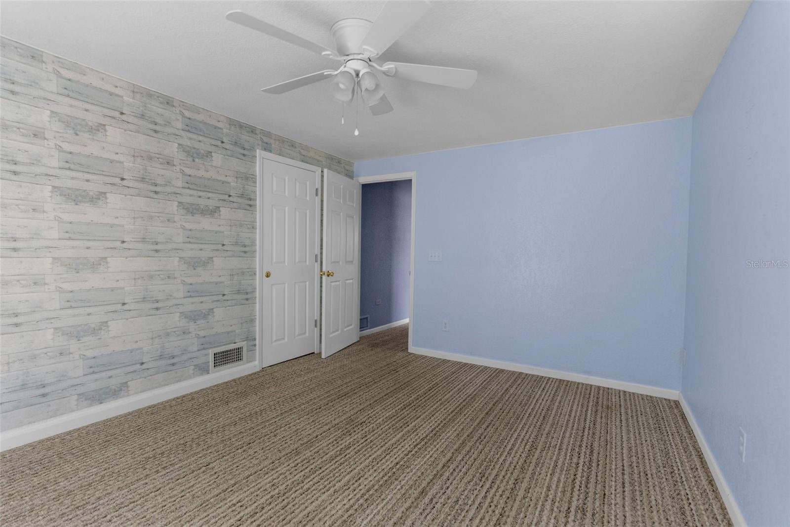 Image 7 of 23 For 15407 Singleton Drive
