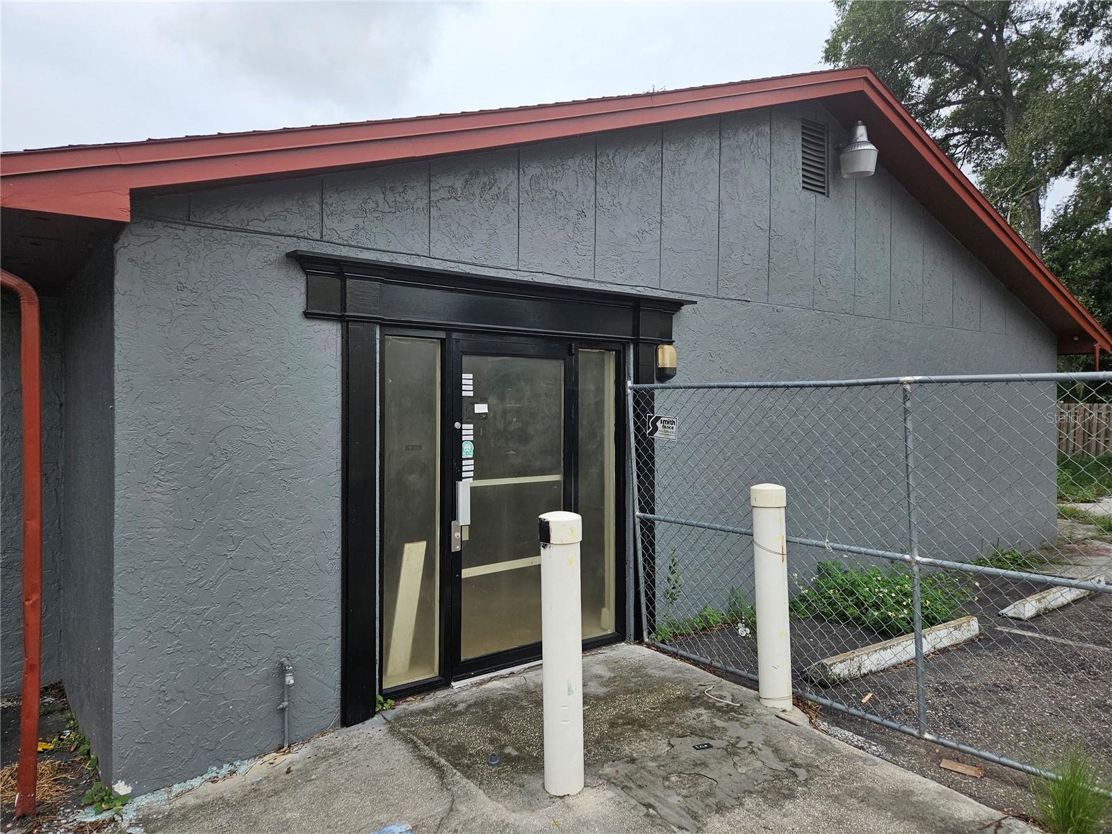 Image 4 of 4 For 2007 Parsons Avenue