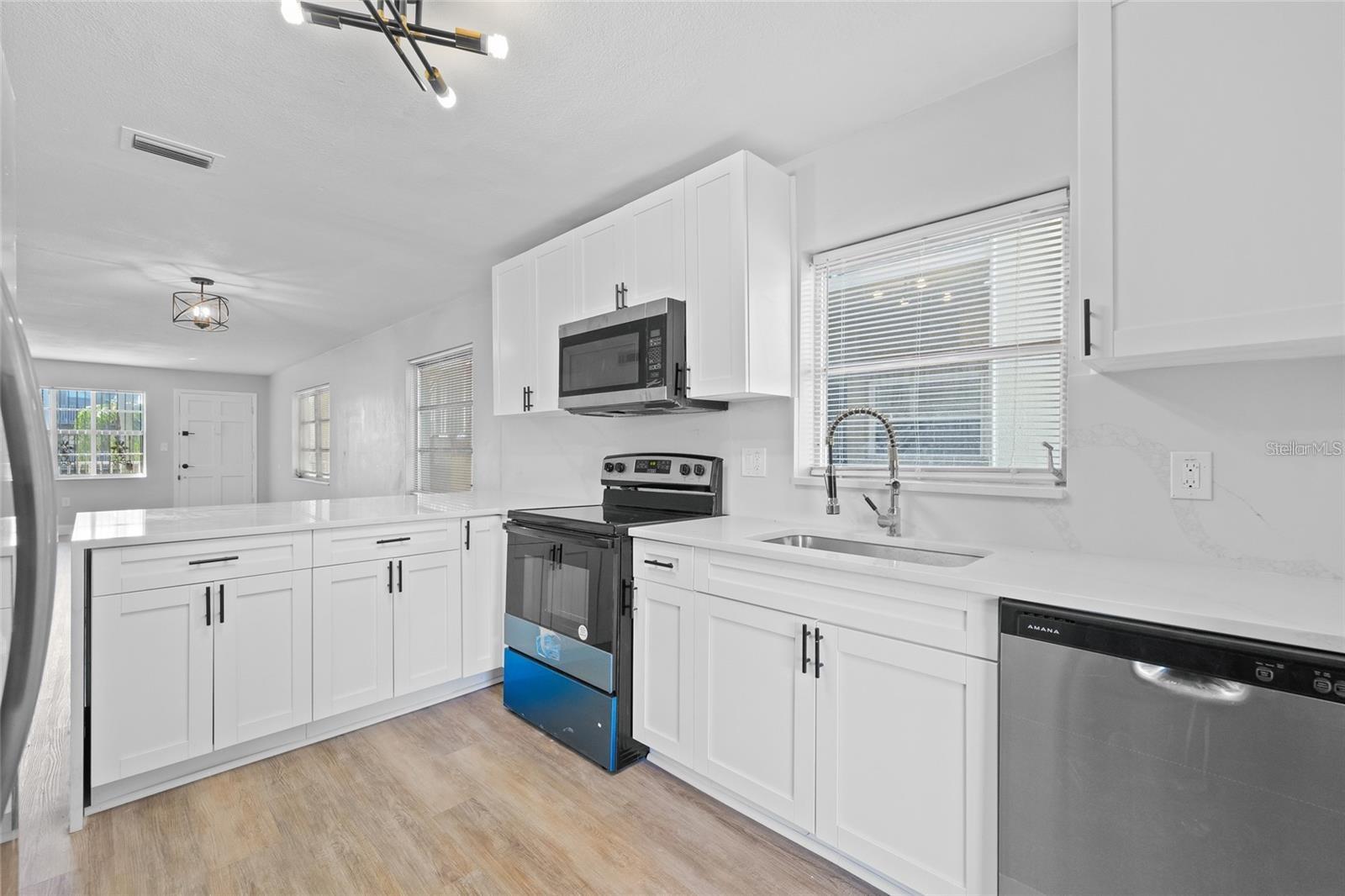 Image 9 of 30 For 1000 49th Street N 214