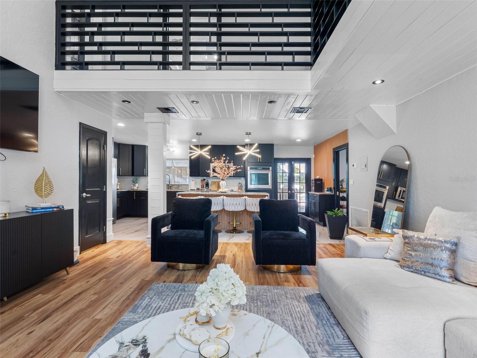 Image 10 of 82 For 4916 Bay Way Drive