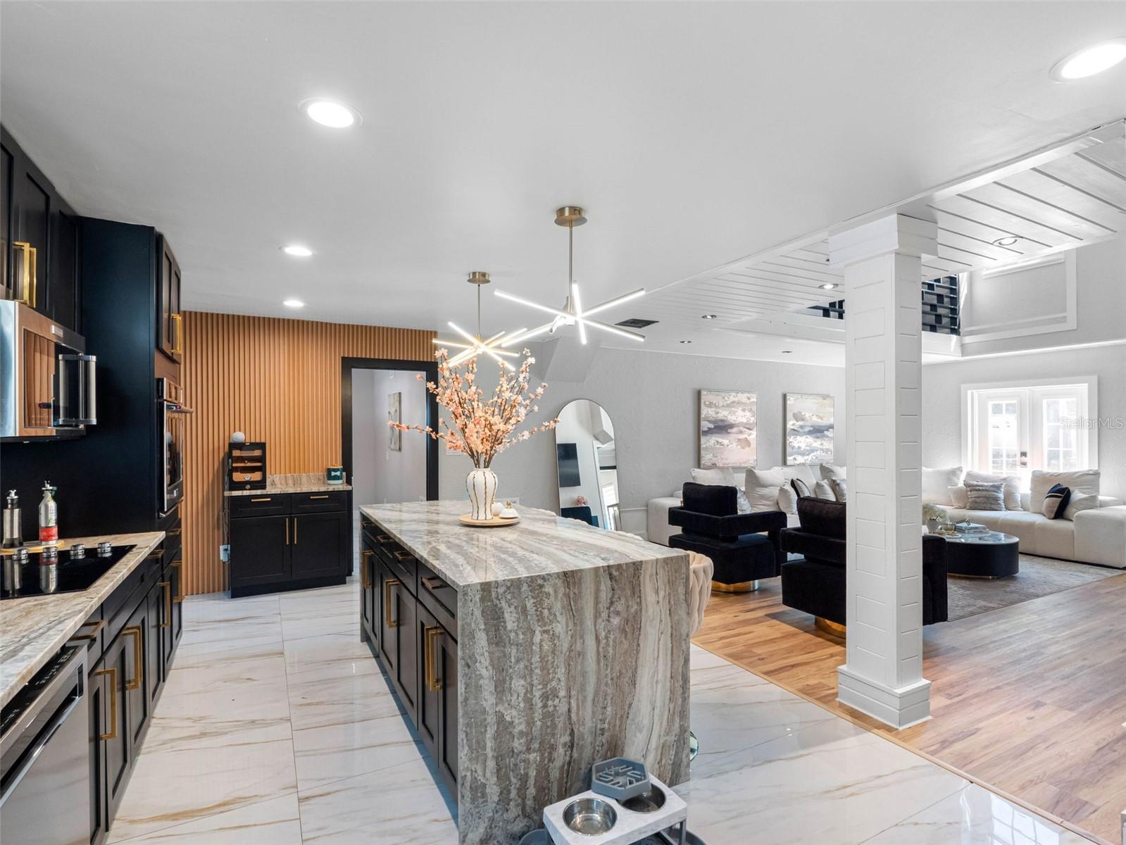 Image 15 of 82 For 4916 Bay Way Drive