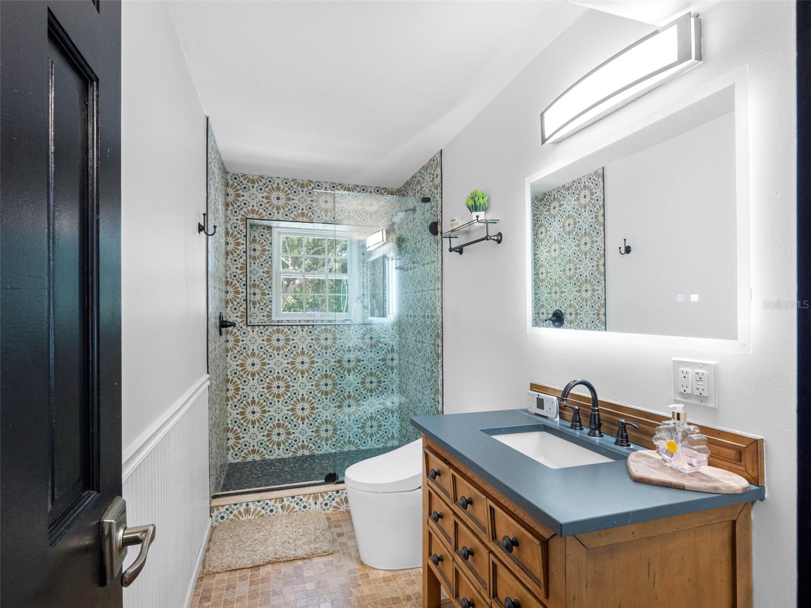 Image 40 of 82 For 4916 Bay Way Drive