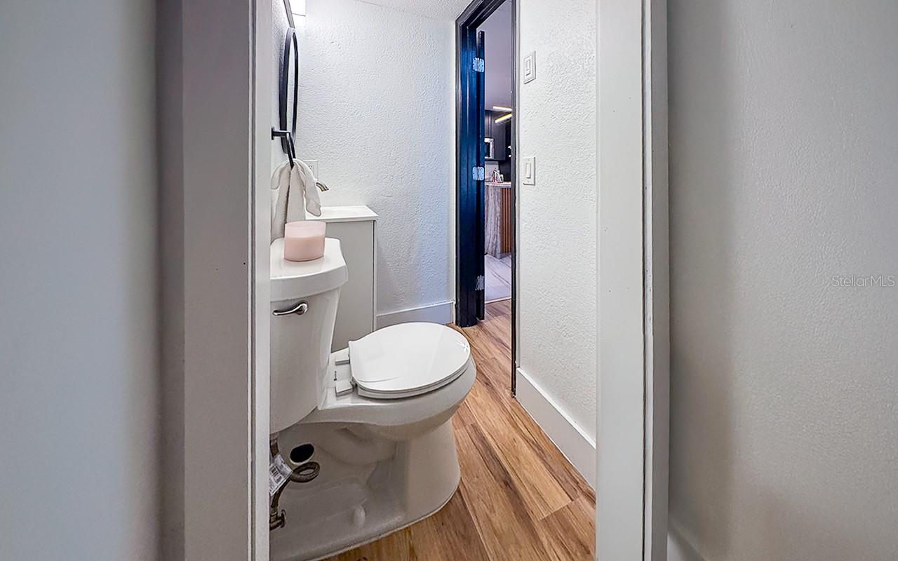 Image 47 of 82 For 4916 Bay Way Drive