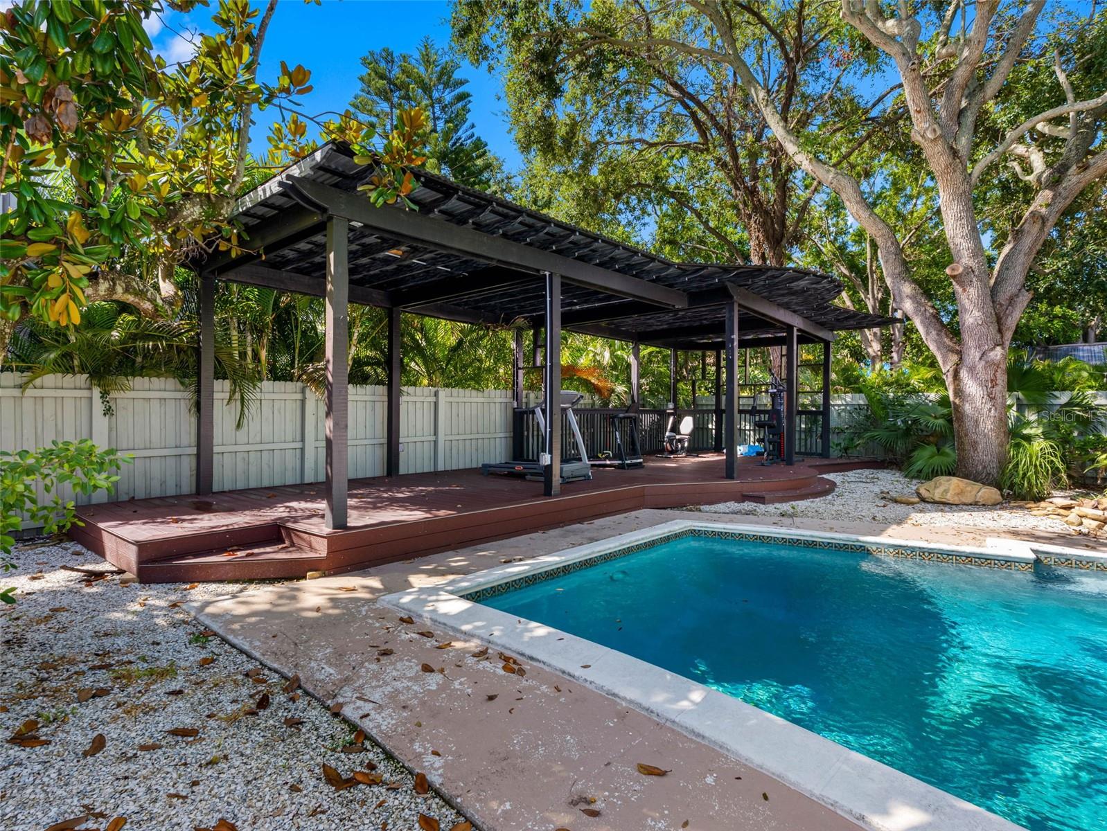 Image 55 of 82 For 4916 Bay Way Drive