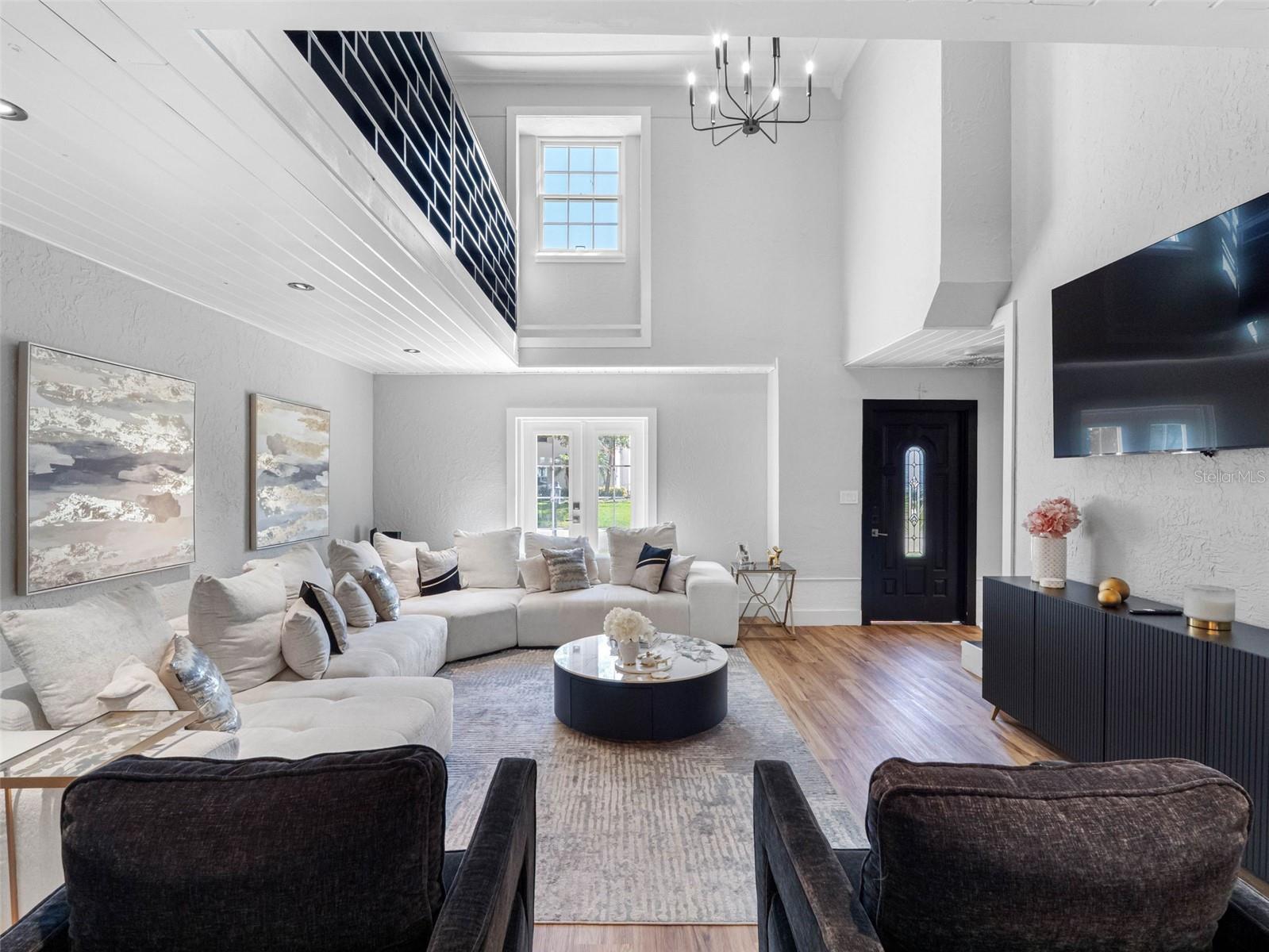 Image 8 of 82 For 4916 Bay Way Drive