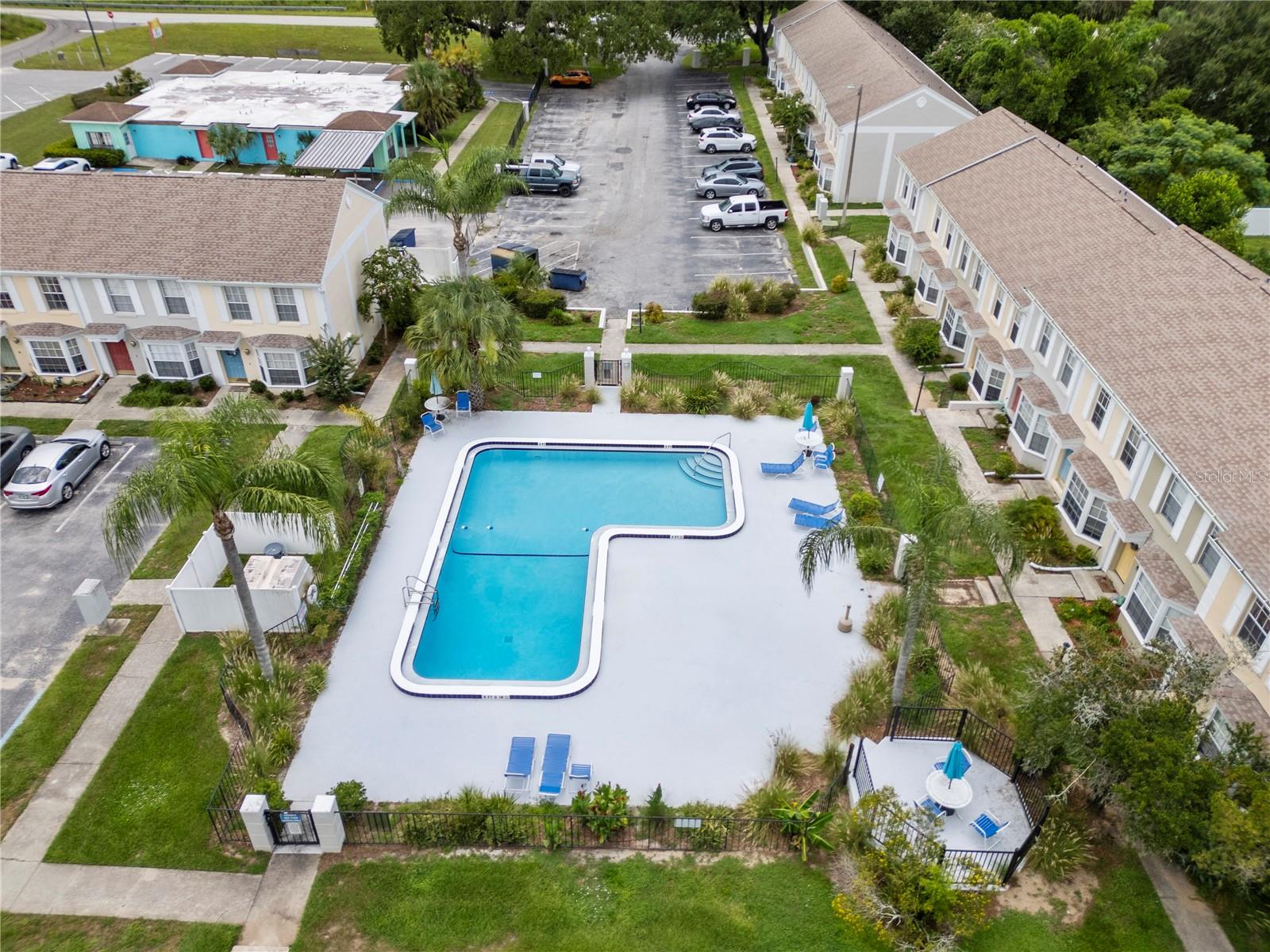 Image 28 of 29 For 13548 Embassy Park Court 26