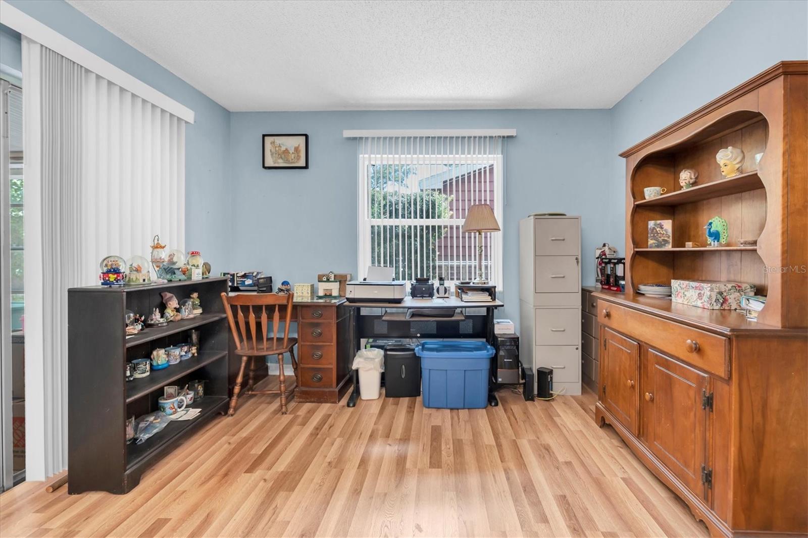 Image 12 of 33 For 3539 15th Avenue N