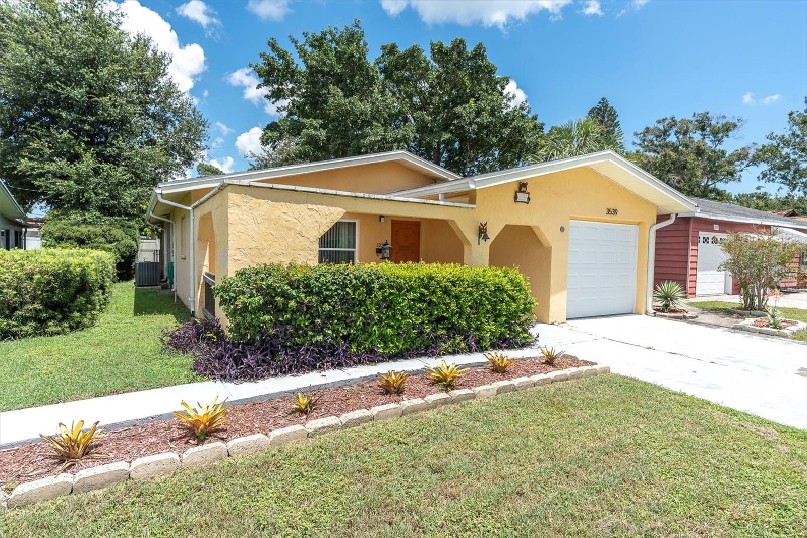 Image 30 of 33 For 3539 15th Avenue N