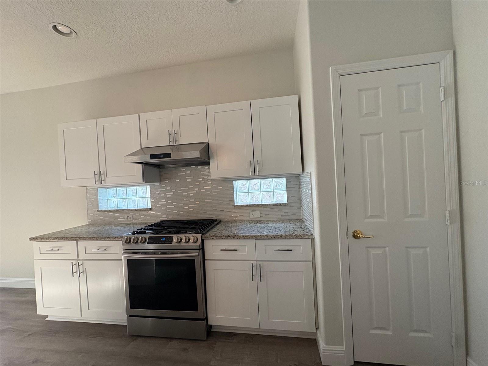 Image 5 of 21 For 11223 Rapallo Ln