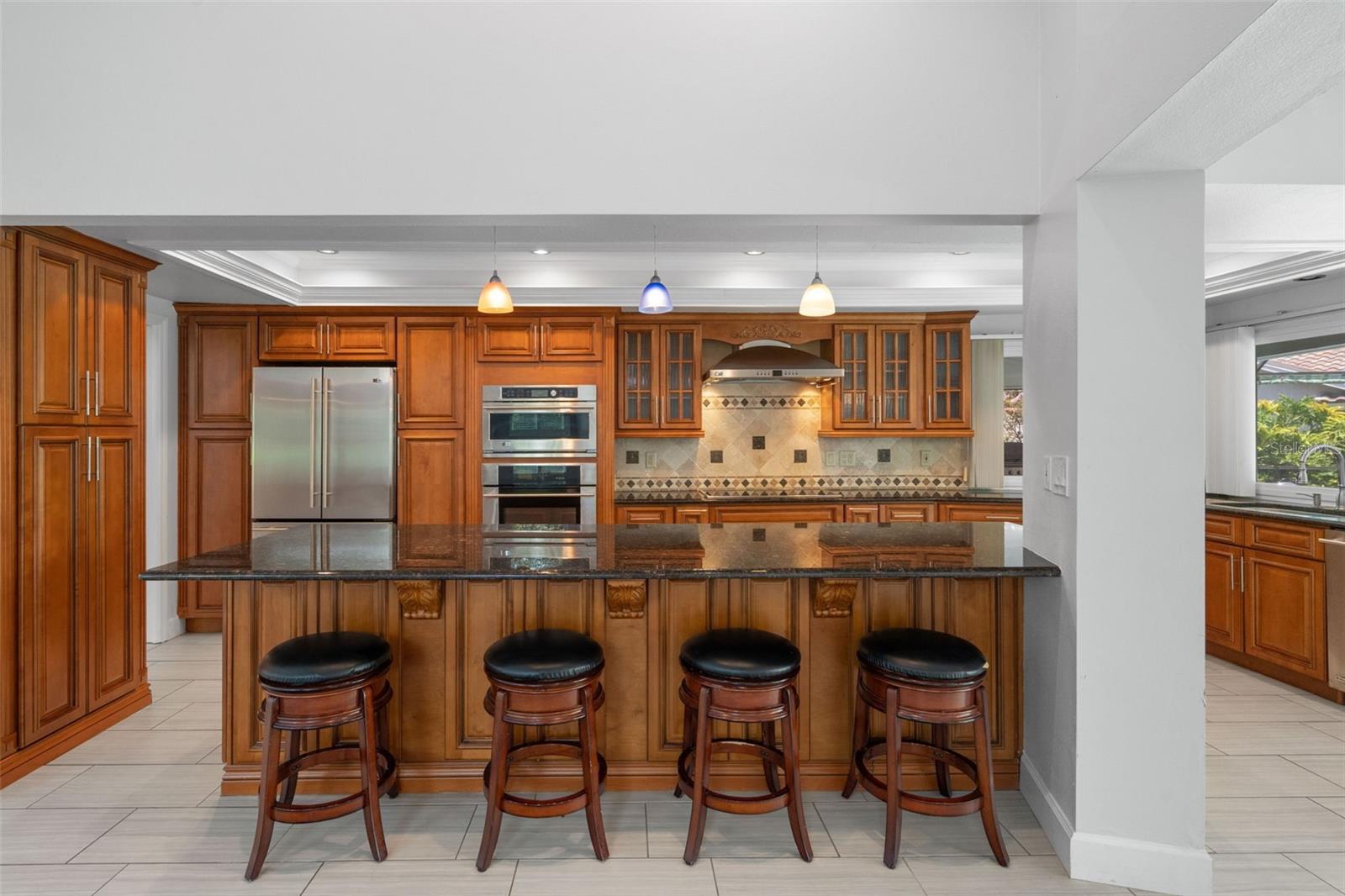 Image 15 of 45 For 167 Woodcreek Drive W