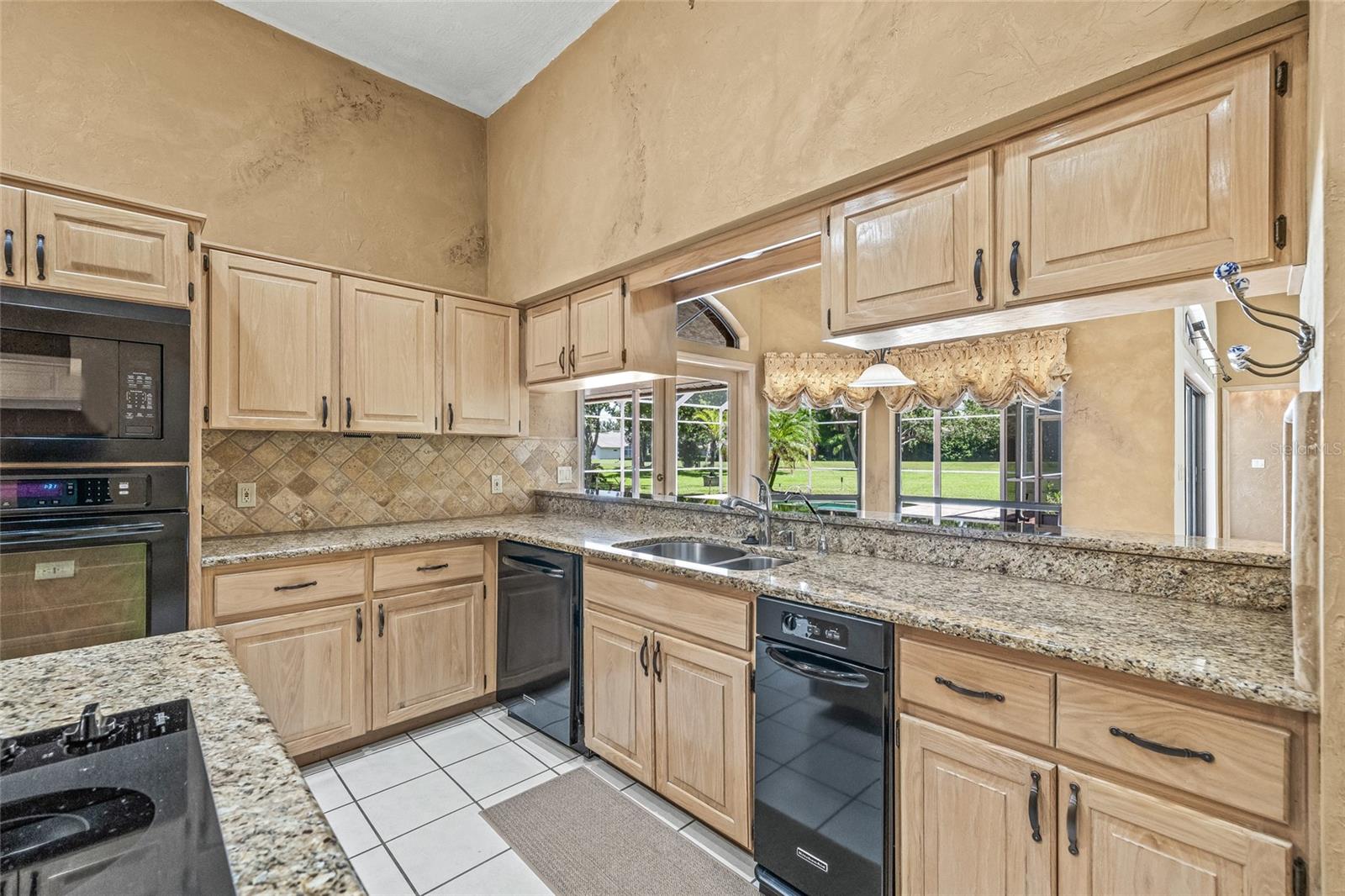 Image 16 of 54 For 30 Stanton Circle