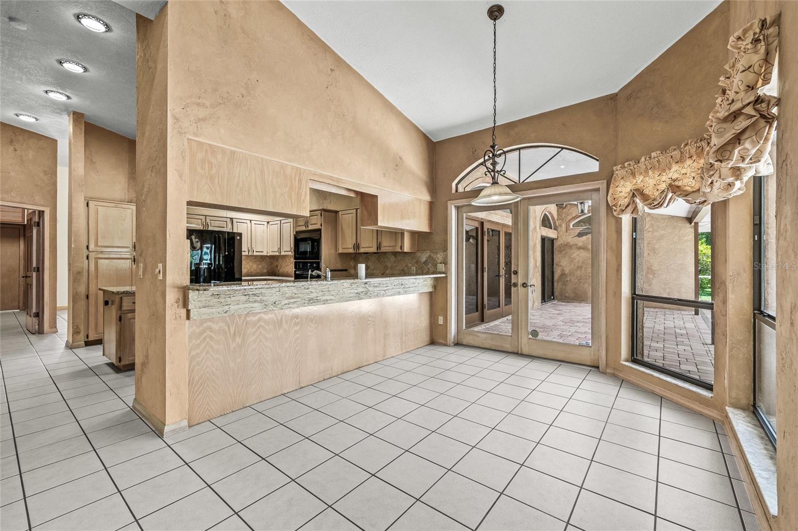 Image 19 of 54 For 30 Stanton Circle