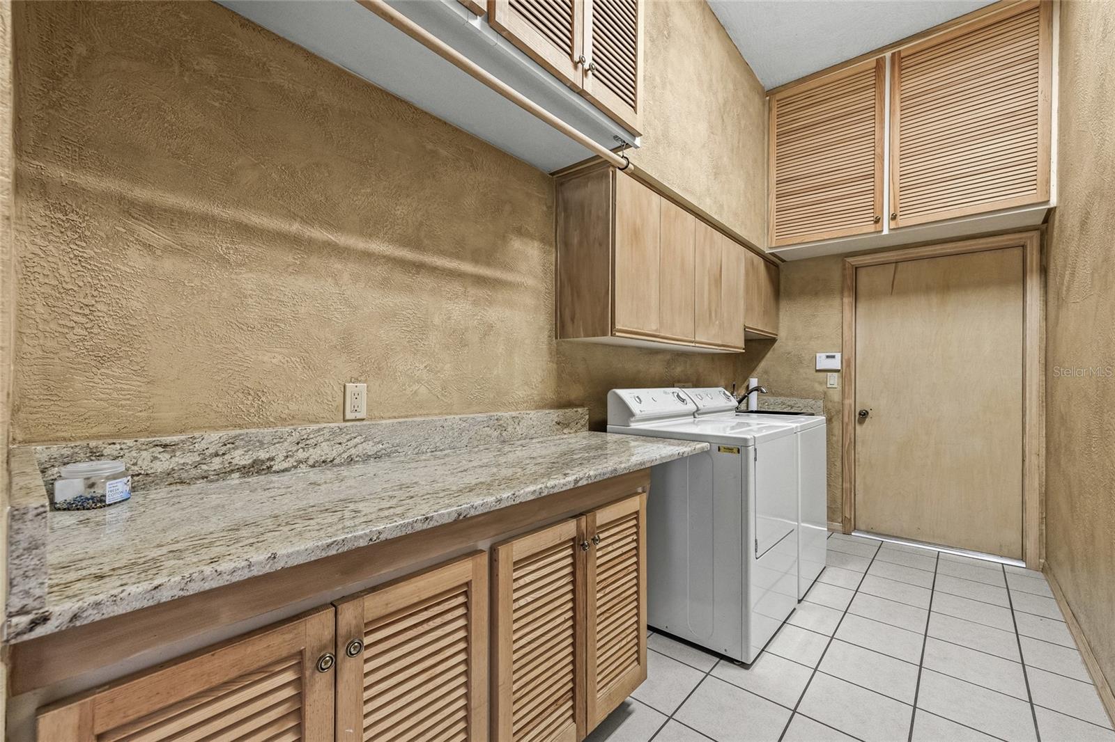 Image 36 of 54 For 30 Stanton Circle