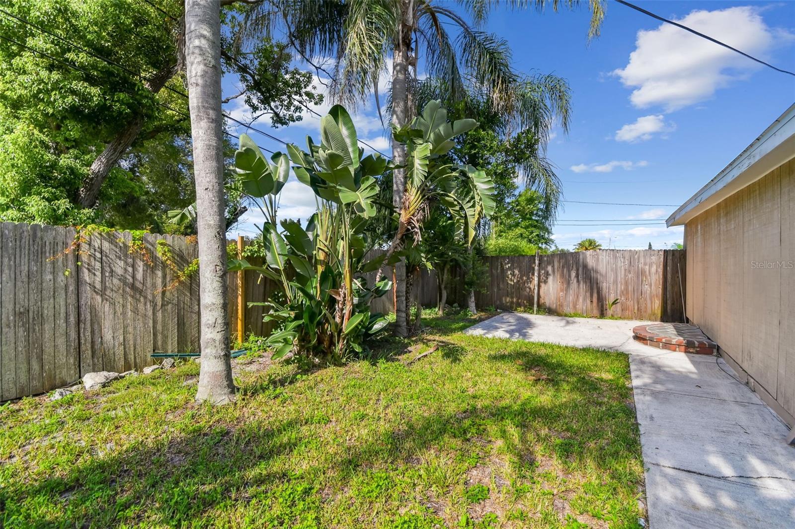 Image 40 of 49 For 711 Smith Street