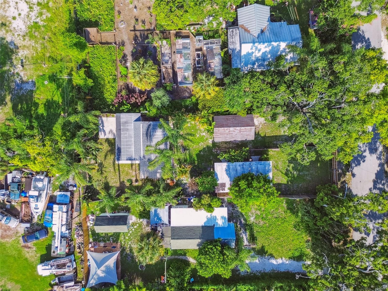 Image 43 of 49 For 711 Smith Street