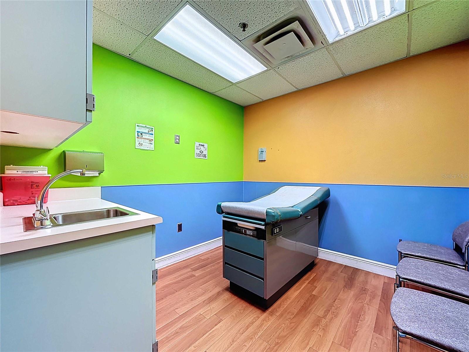 Image 14 of 50 For 11373 Cortez Boulevard 409