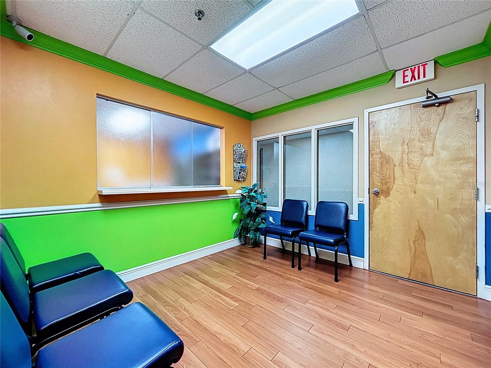 Image 8 of 50 For 11373 Cortez Boulevard 409